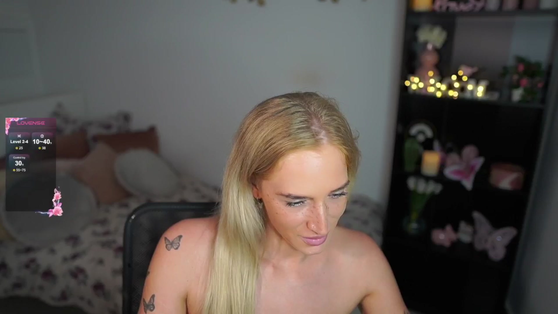 Gallery image thumbnail from NicoletteShea's myfreecams stream on, 08/16/2024, 15:00 image 17 of 20