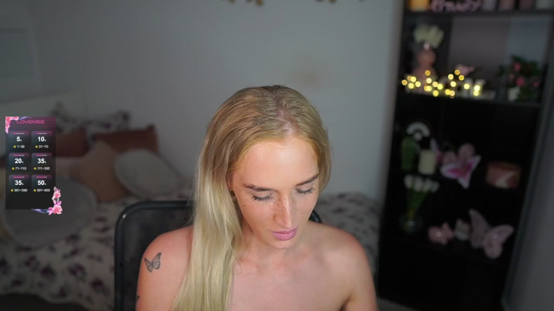 Gallery image thumbnail from NicoletteShea's myfreecams stream on, 08/16/2024, 17:58 image 2 of 20