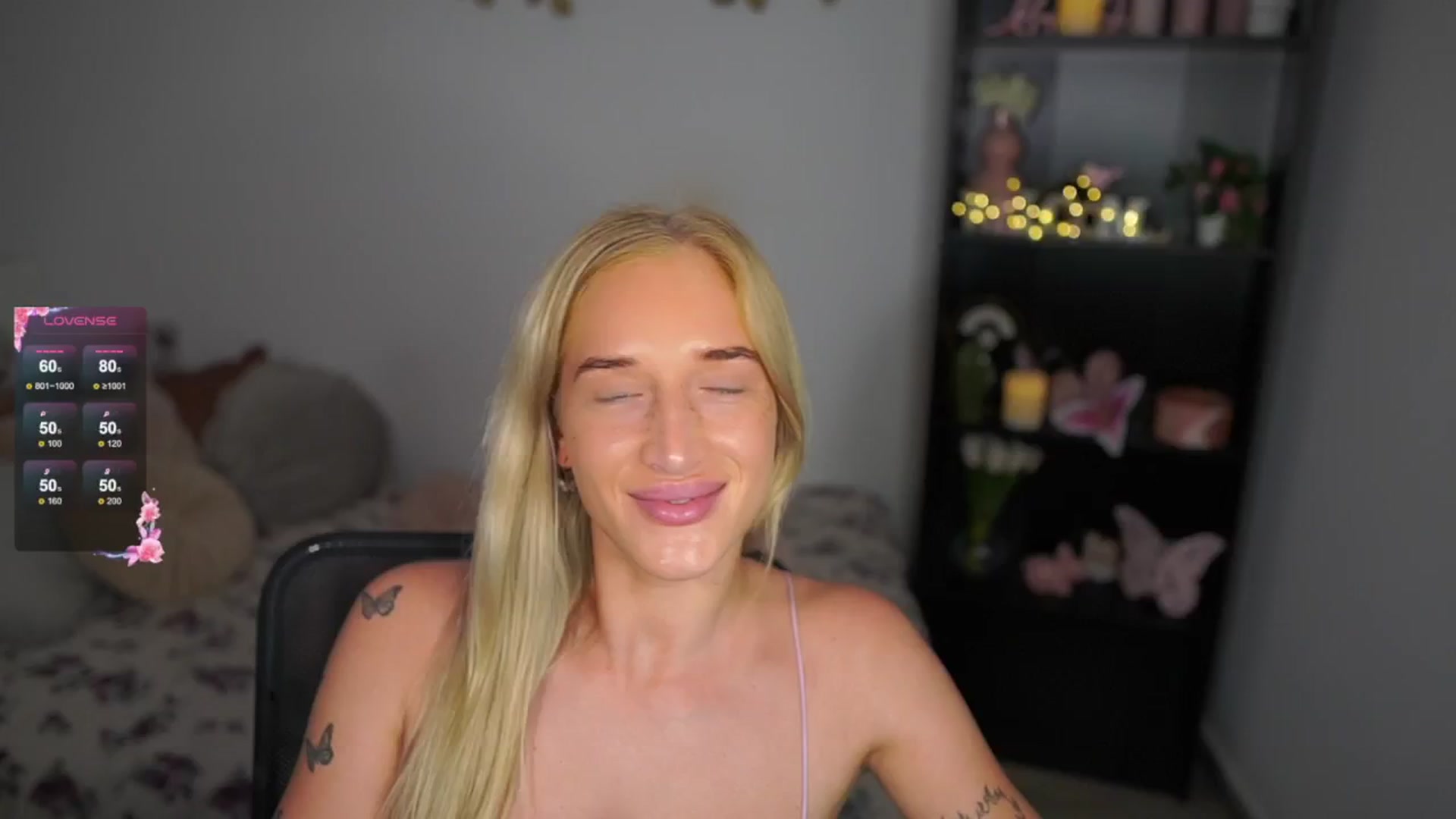 Gallery image thumbnail from NicoletteShea's myfreecams stream on, 08/17/2024, 11:50 image 19 of 20