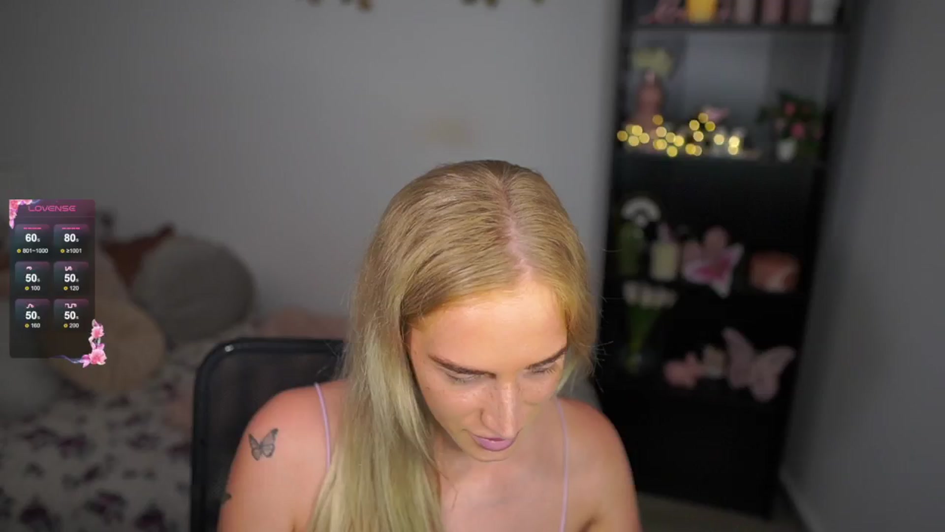 Gallery image thumbnail from NicoletteShea's myfreecams stream on, 08/17/2024, 13:03 image 9 of 20