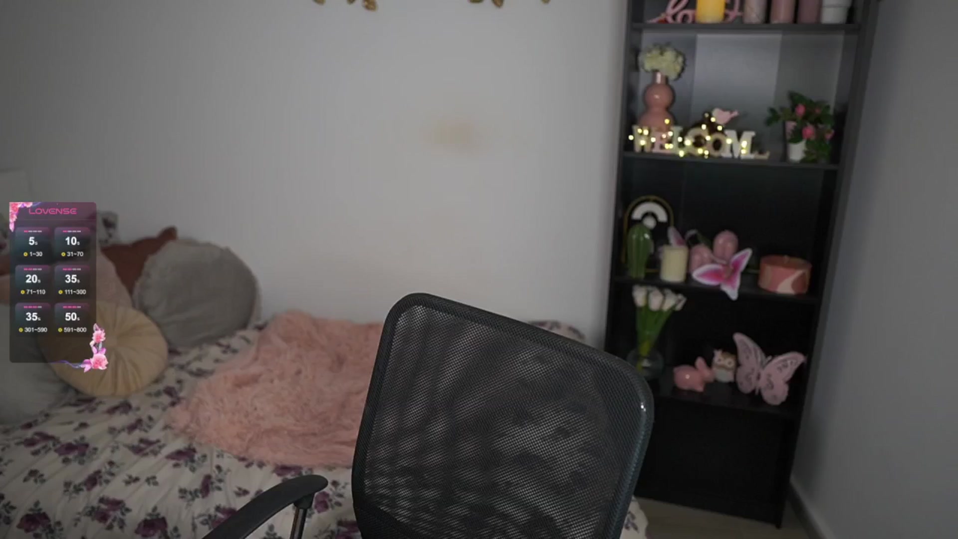 Gallery image thumbnail from NicoletteShea's myfreecams stream on, 08/17/2024, 13:03 image 10 of 20