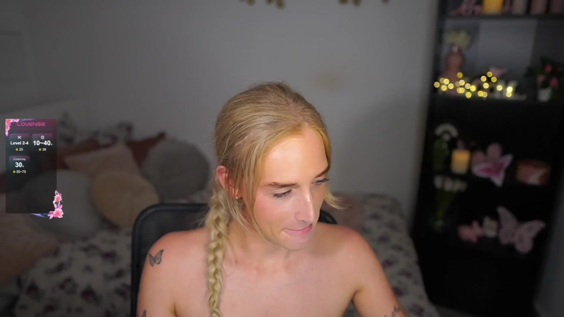 Gallery image thumbnail from NicoletteShea's myfreecams stream on, 08/18/2024, 20:44 image 12 of 20