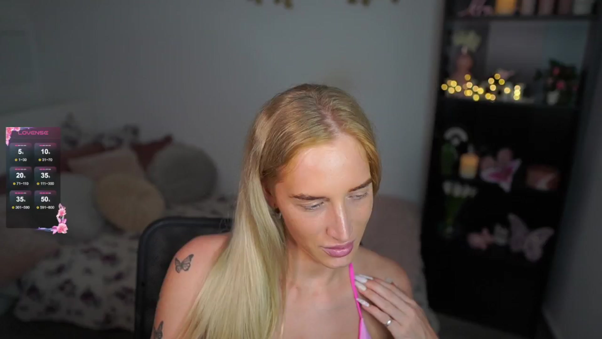 Gallery image thumbnail from NicoletteShea's myfreecams stream on, 08/20/2024, 12:11 image 12 of 20