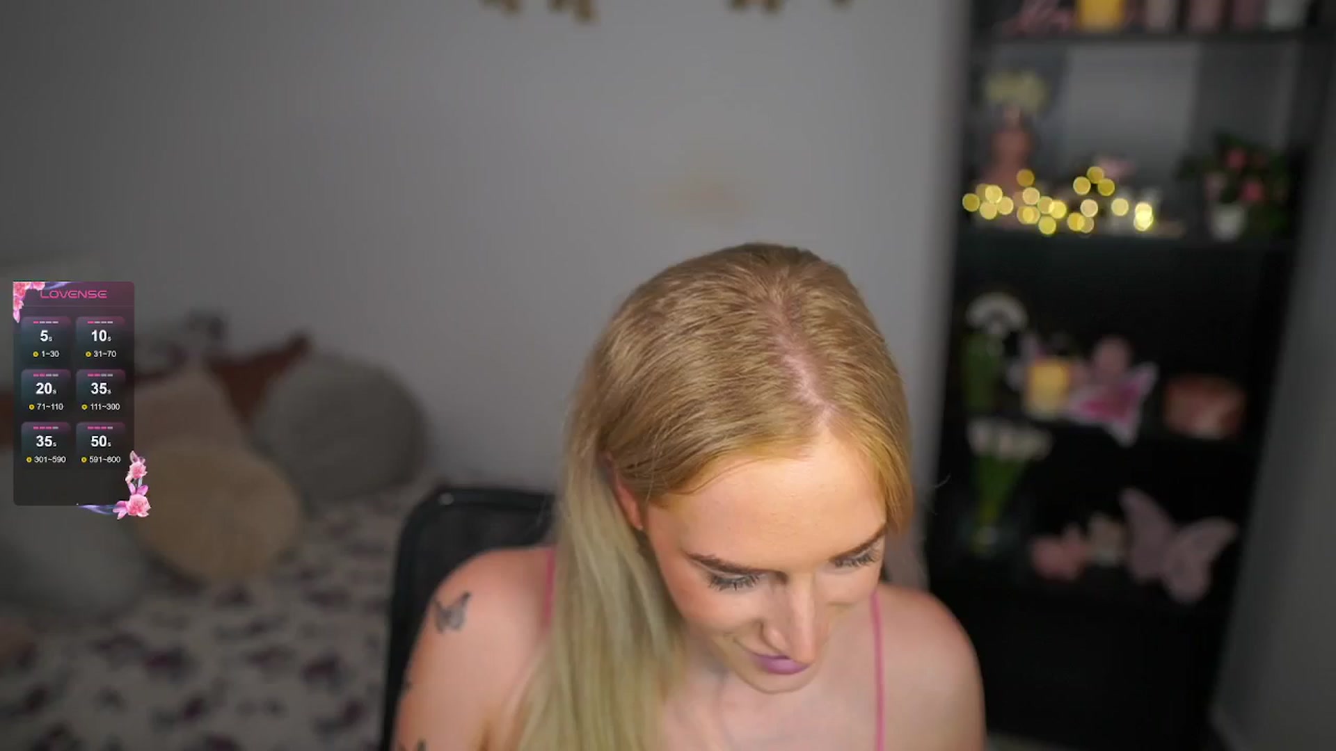 Gallery image thumbnail from NicoletteShea's myfreecams stream on, 08/21/2024, 15:22 image 8 of 20