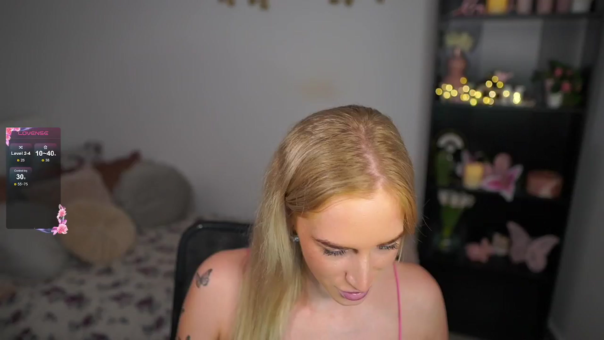 Gallery image thumbnail from NicoletteShea's myfreecams stream on, 08/21/2024, 15:22 image 9 of 20