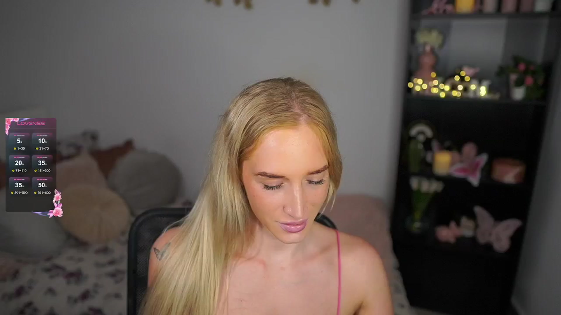 Gallery image thumbnail from NicoletteShea's myfreecams stream on, 08/21/2024, 15:22 image 18 of 20