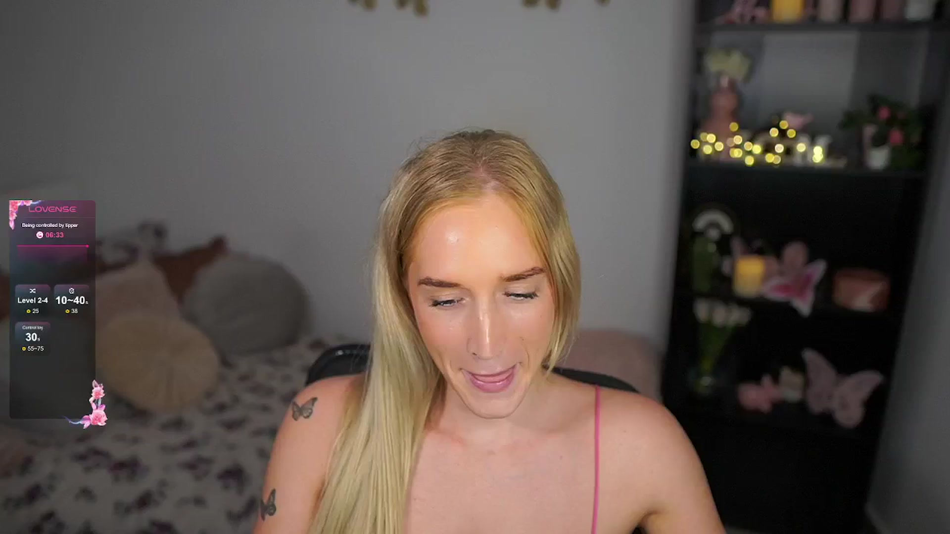 Gallery image thumbnail from NicoletteShea's myfreecams stream on, 08/21/2024, 16:58 image 2 of 20