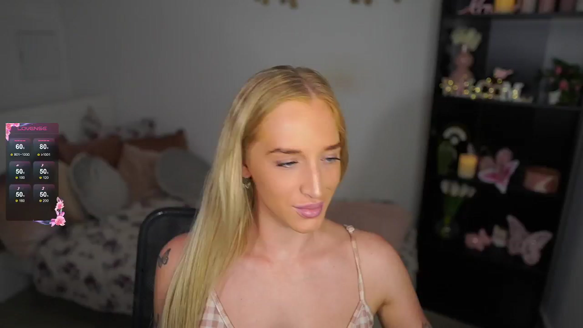Gallery image thumbnail from NicoletteShea's myfreecams stream on, 08/22/2024, 16:45 image 8 of 20