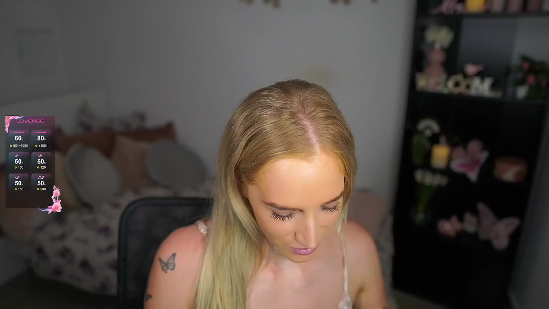 Gallery image thumbnail from NicoletteShea's myfreecams stream on, 08/22/2024, 16:45 image 5 of 20