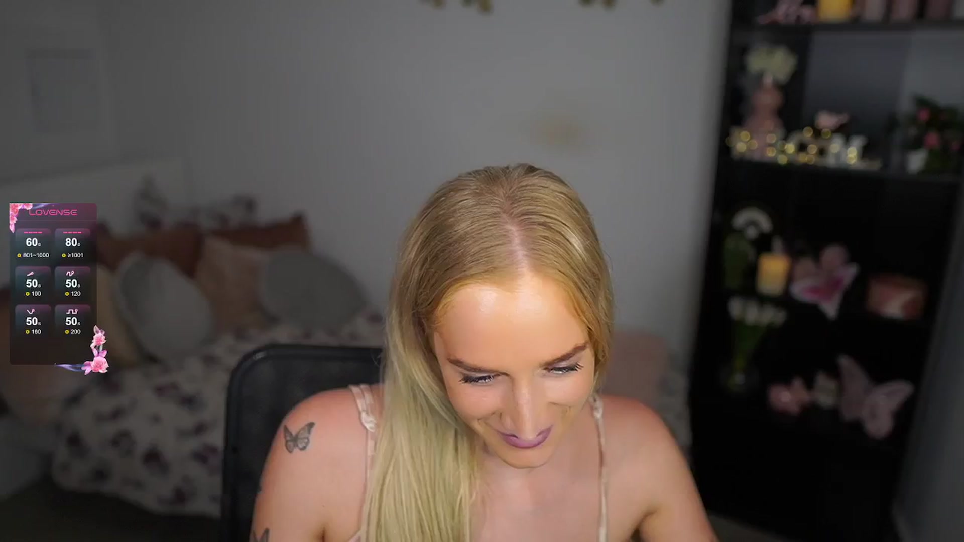 Gallery image thumbnail from NicoletteShea's myfreecams stream on, 08/22/2024, 16:45 image 18 of 20