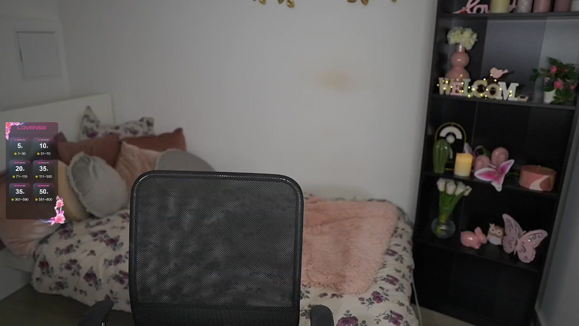Gallery image thumbnail from NicoletteShea's myfreecams stream on, 08/22/2024, 18:02 image 6 of 20