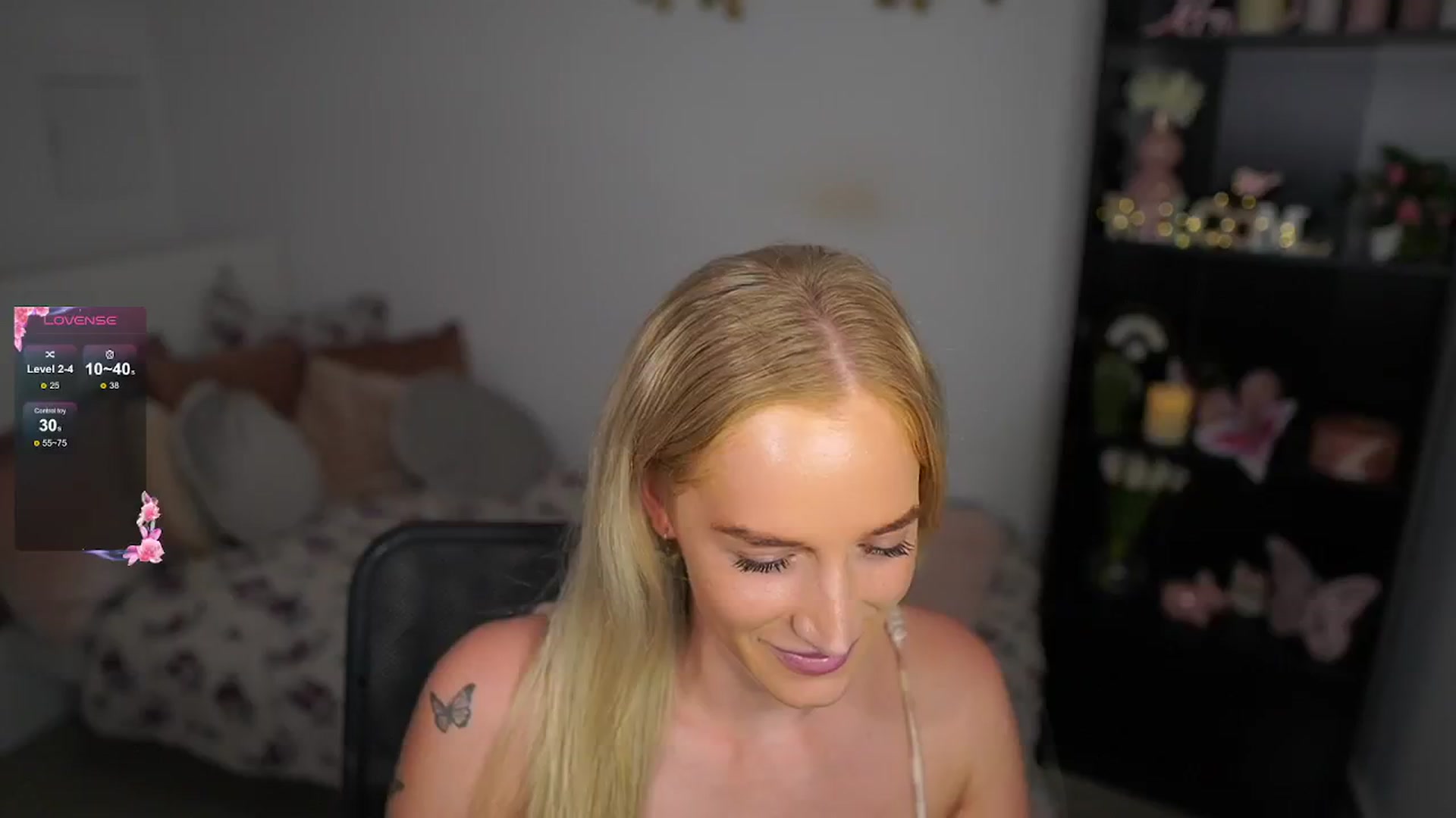 Gallery image thumbnail from NicoletteShea's myfreecams stream on, 08/22/2024, 18:02 image 5 of 20