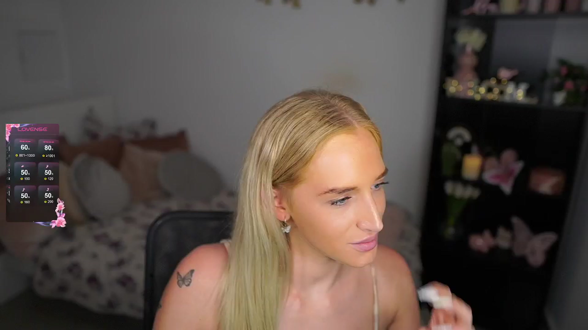 Gallery image thumbnail from NicoletteShea's myfreecams stream on, 08/22/2024, 18:02 image 1 of 20