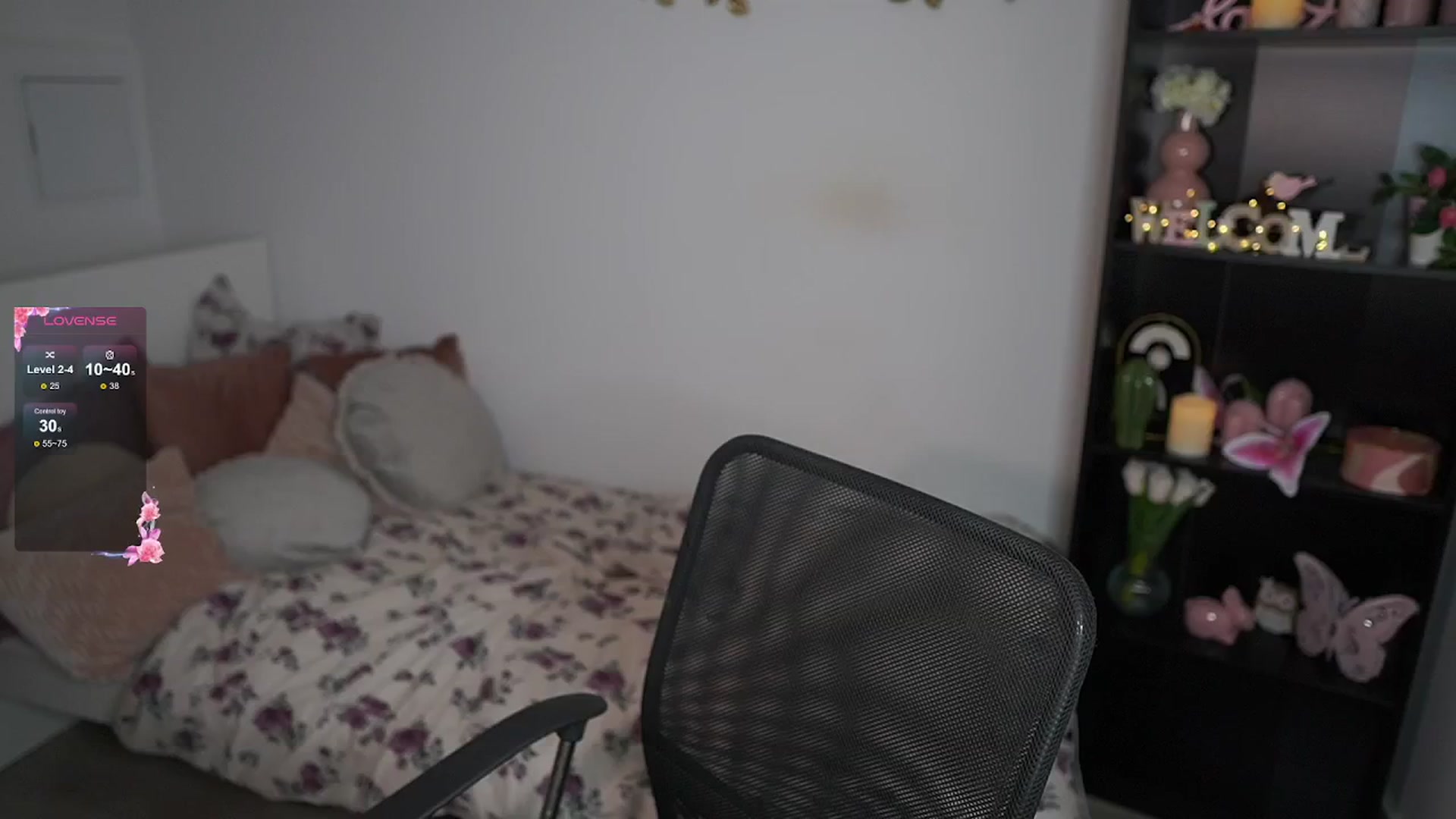 Gallery image thumbnail from NicoletteShea's myfreecams stream on, 08/25/2024, 20:30 image 17 of 20