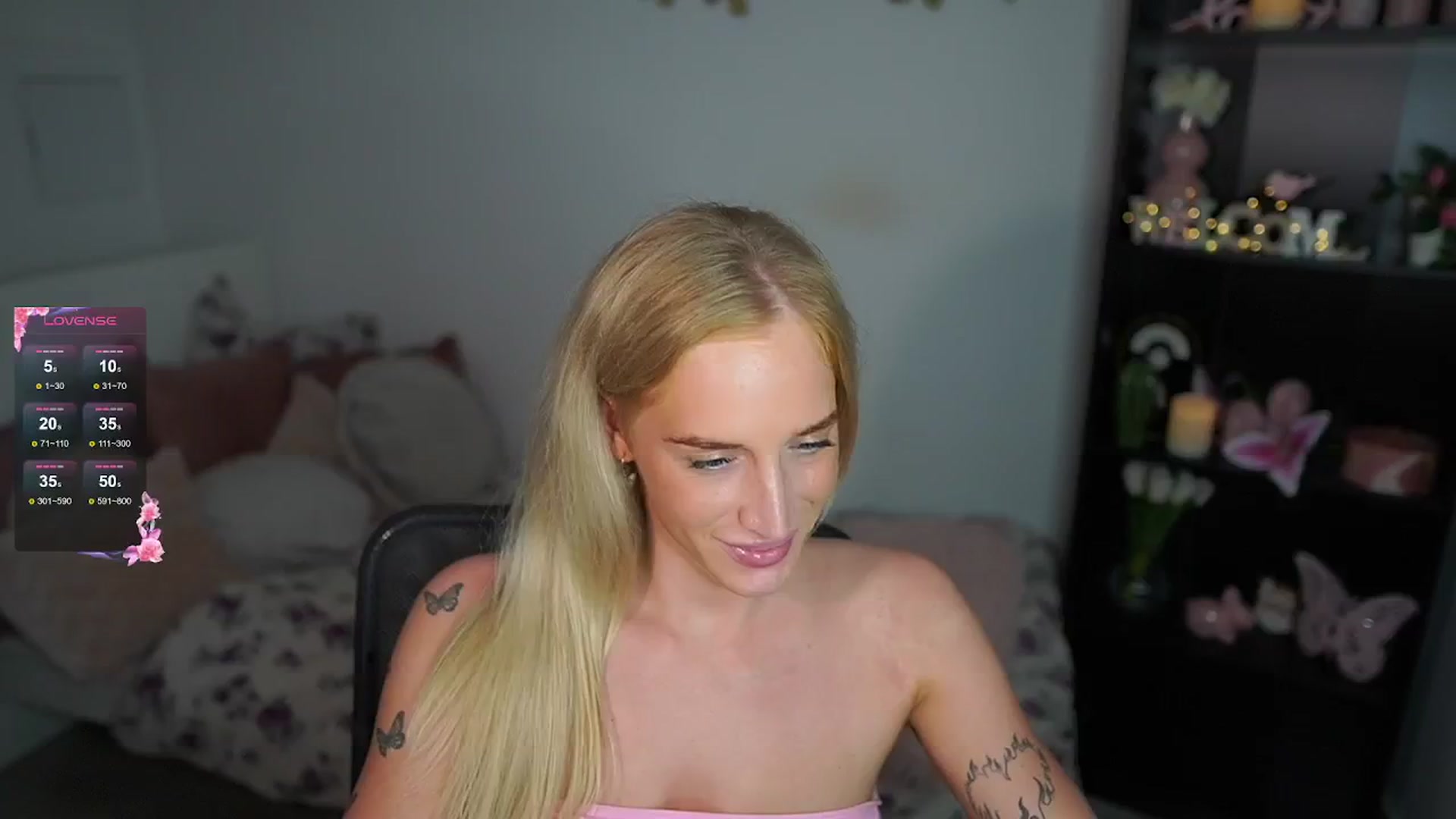 Gallery image thumbnail from NicoletteShea's myfreecams stream on, 08/25/2024, 22:48 image 1 of 20