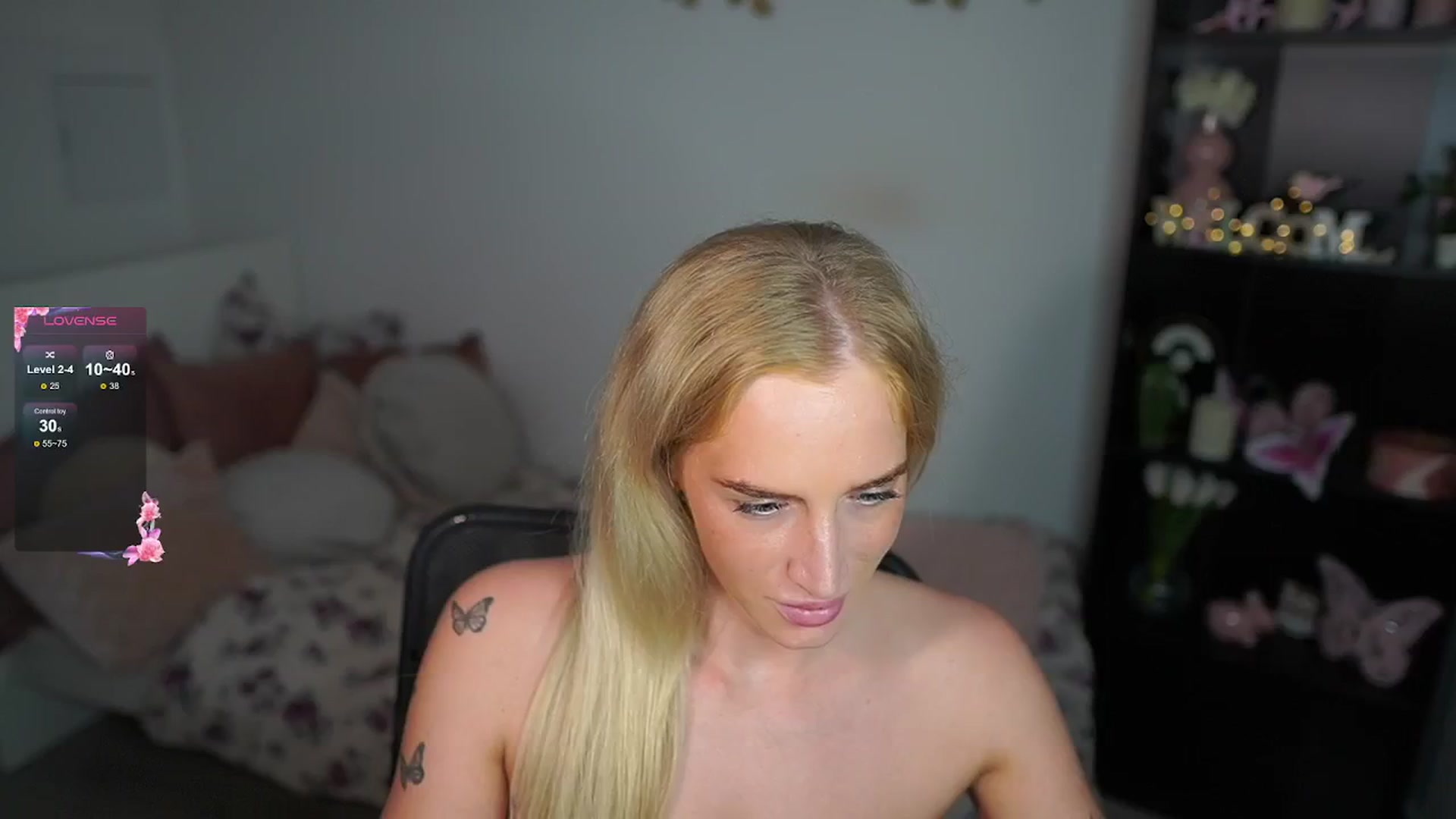 Gallery image thumbnail from NicoletteShea's myfreecams stream on, 08/25/2024, 22:48 image 18 of 20