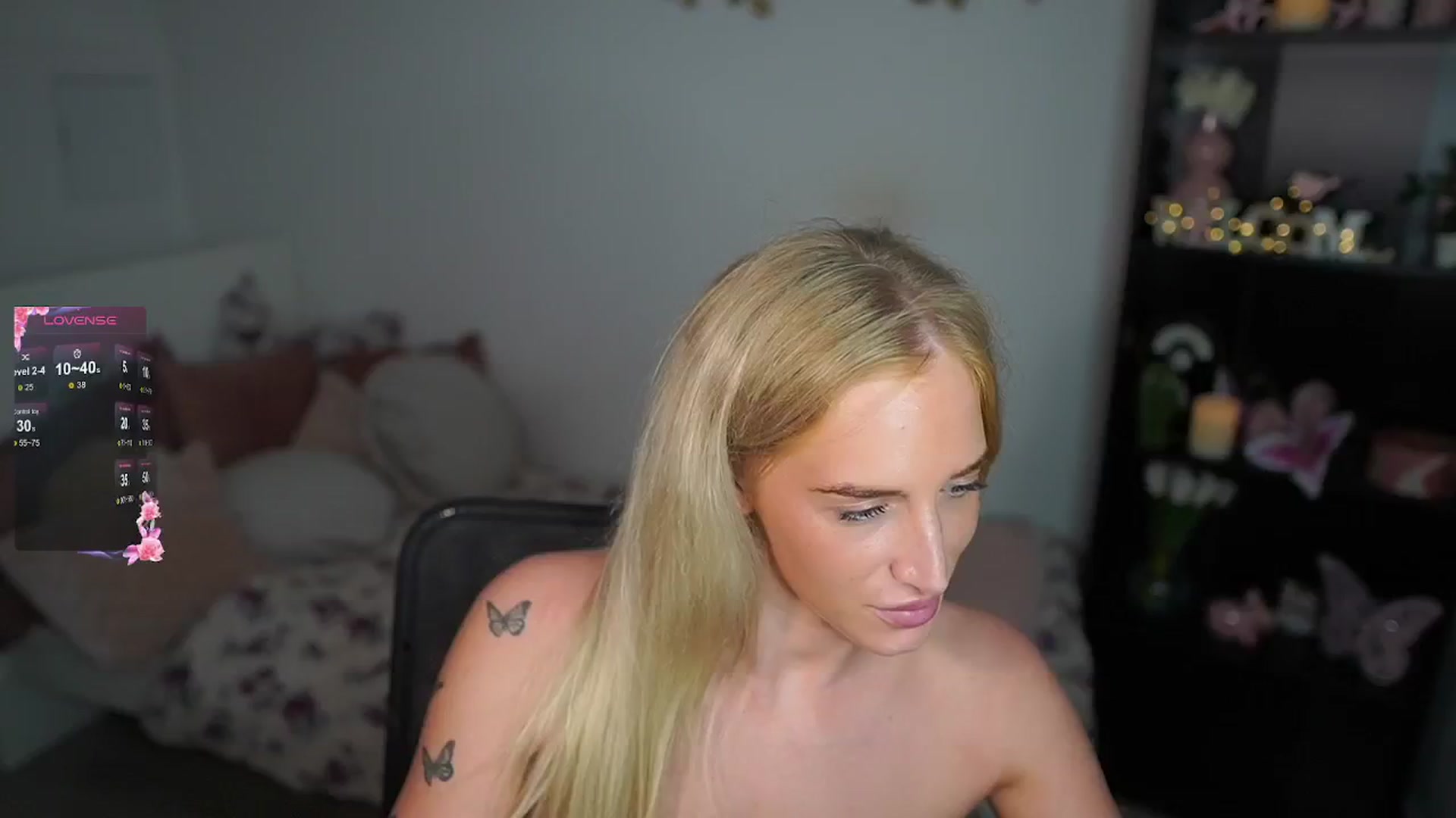 Gallery image thumbnail from NicoletteShea's myfreecams stream on, 08/25/2024, 22:48 image 5 of 20