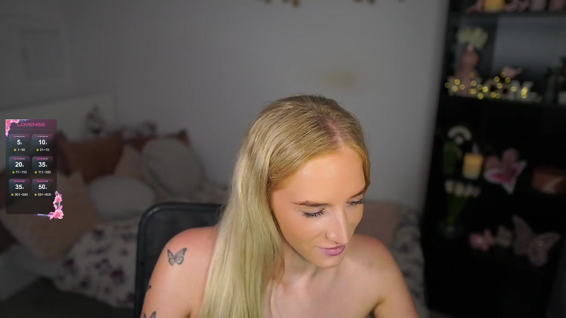 Gallery image thumbnail from NicoletteShea's myfreecams stream on, 08/27/2024, 14:53 image 10 of 20