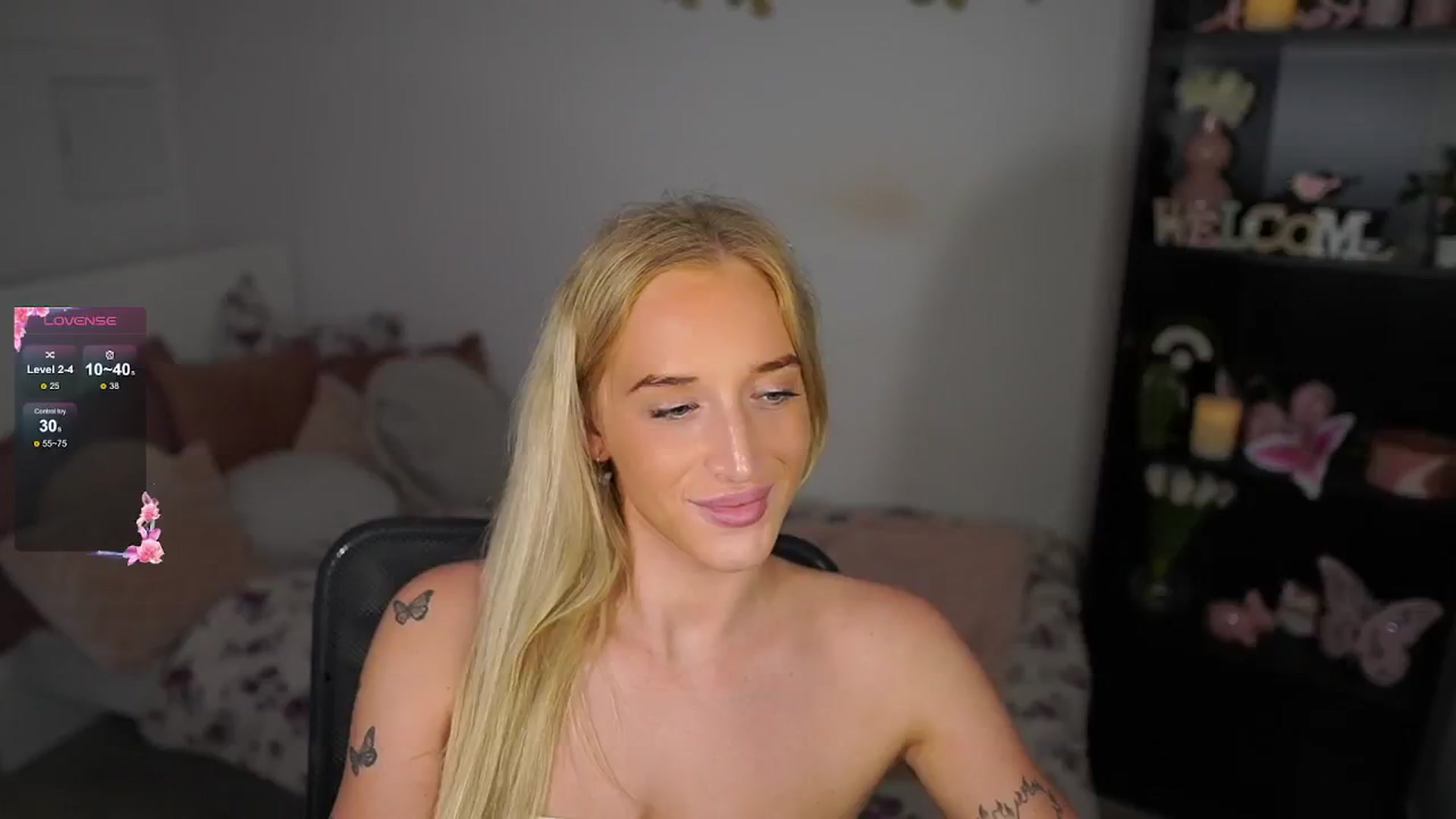 Gallery image thumbnail from NicoletteShea's myfreecams stream on, 08/27/2024, 16:03 image 7 of 20