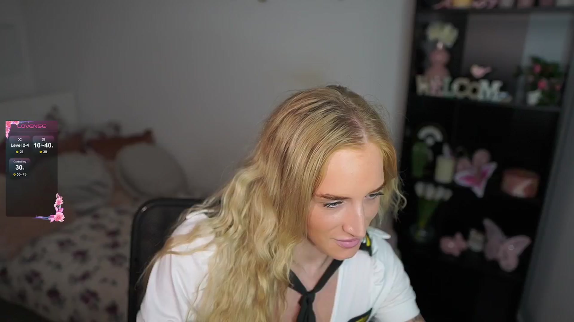Gallery image thumbnail from NicoletteShea's myfreecams stream on, 08/28/2024, 15:47 image 14 of 20