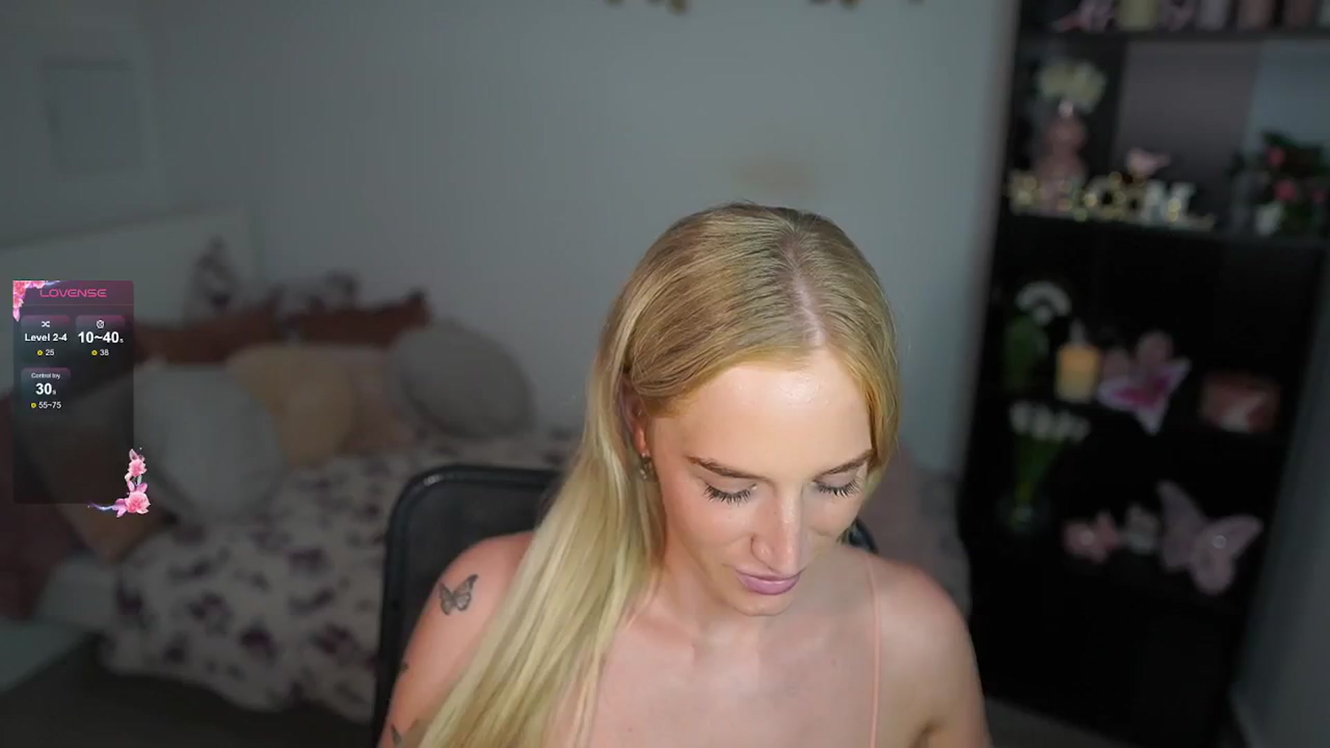 Gallery image thumbnail from NicoletteShea's myfreecams stream on, 09/03/2024, 16:36 image 7 of 20