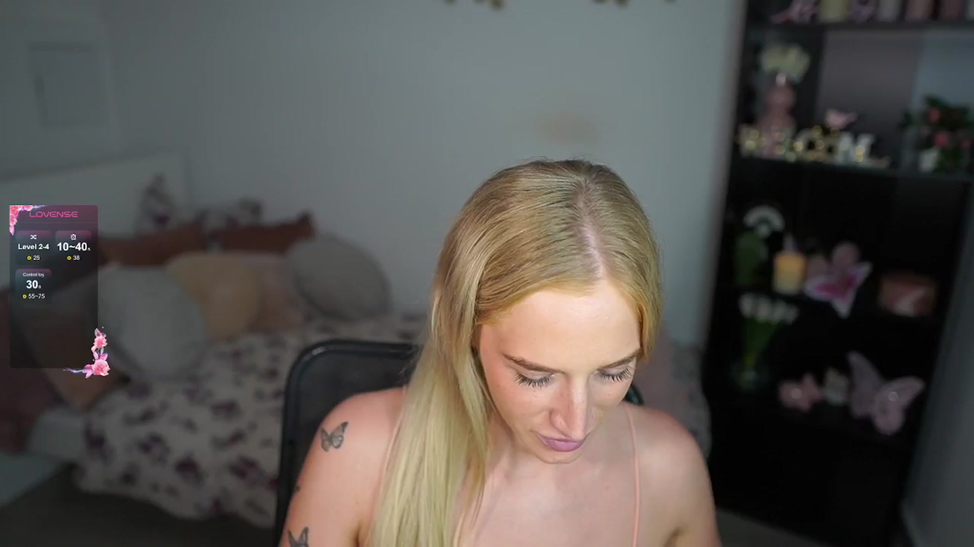 Gallery image thumbnail from NicoletteShea's myfreecams stream on, 09/03/2024, 16:36 image 2 of 20