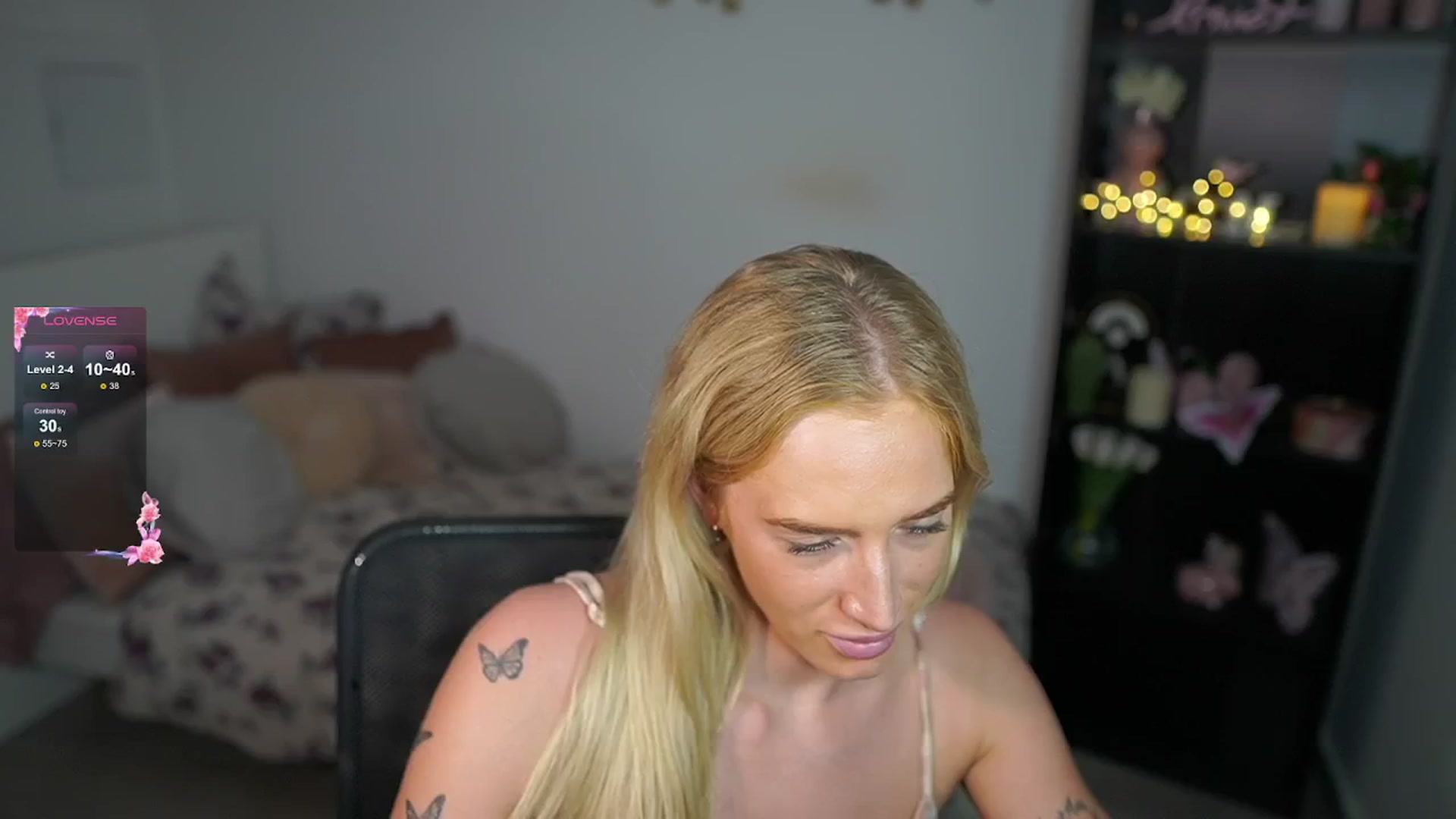 Gallery image thumbnail from NicoletteShea's myfreecams stream on, 09/11/2024, 18:03 image 1 of 20