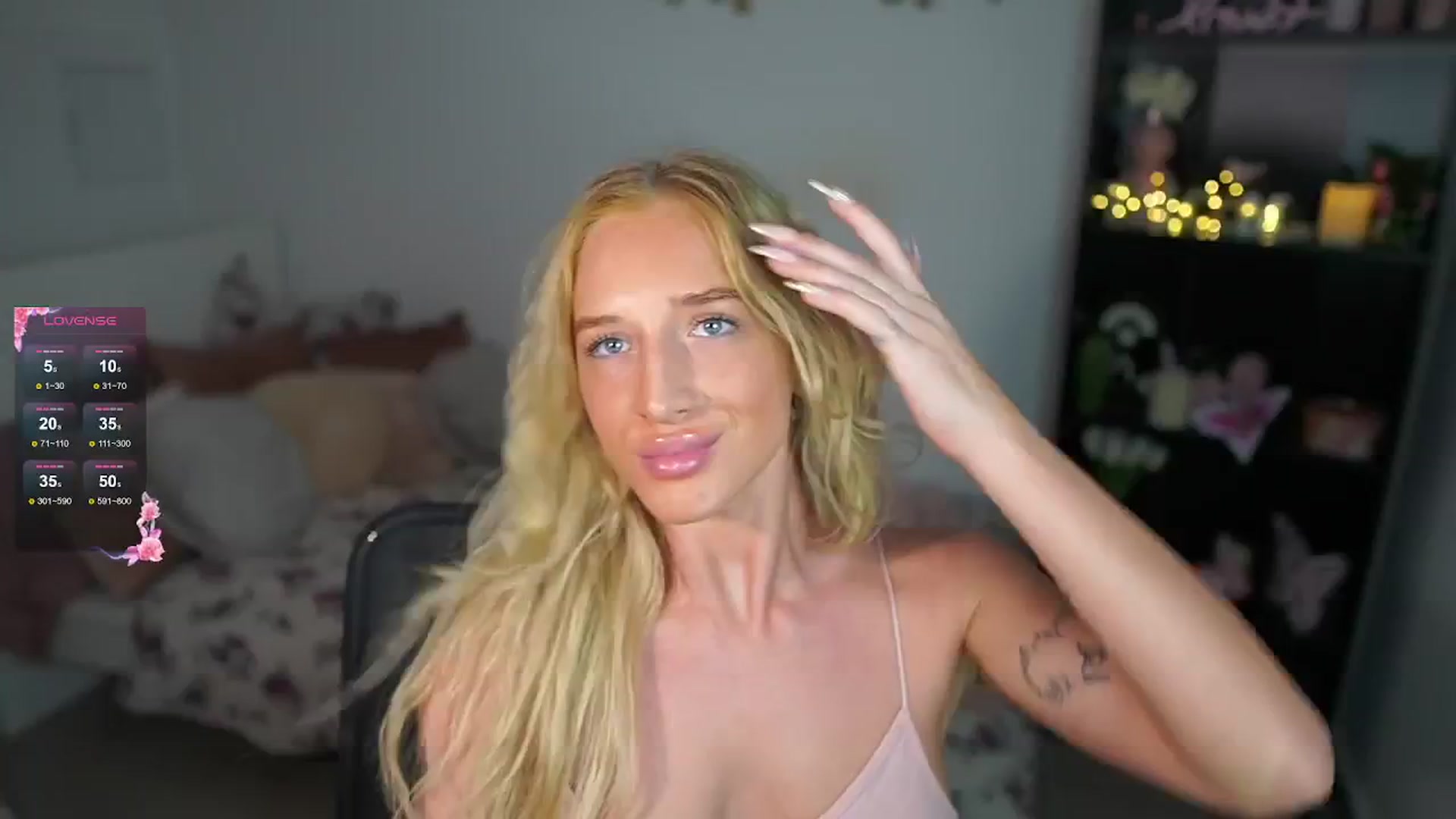 Gallery image thumbnail from NicoletteShea's myfreecams stream on, 09/12/2024, 09:42 image 14 of 20
