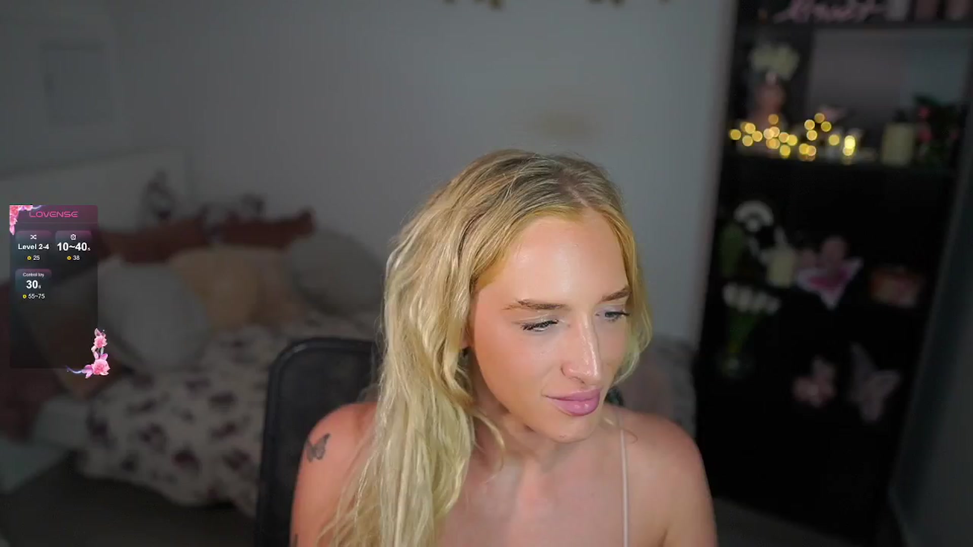 Gallery image thumbnail from NicoletteShea's myfreecams stream on, 09/12/2024, 12:59 image 18 of 20