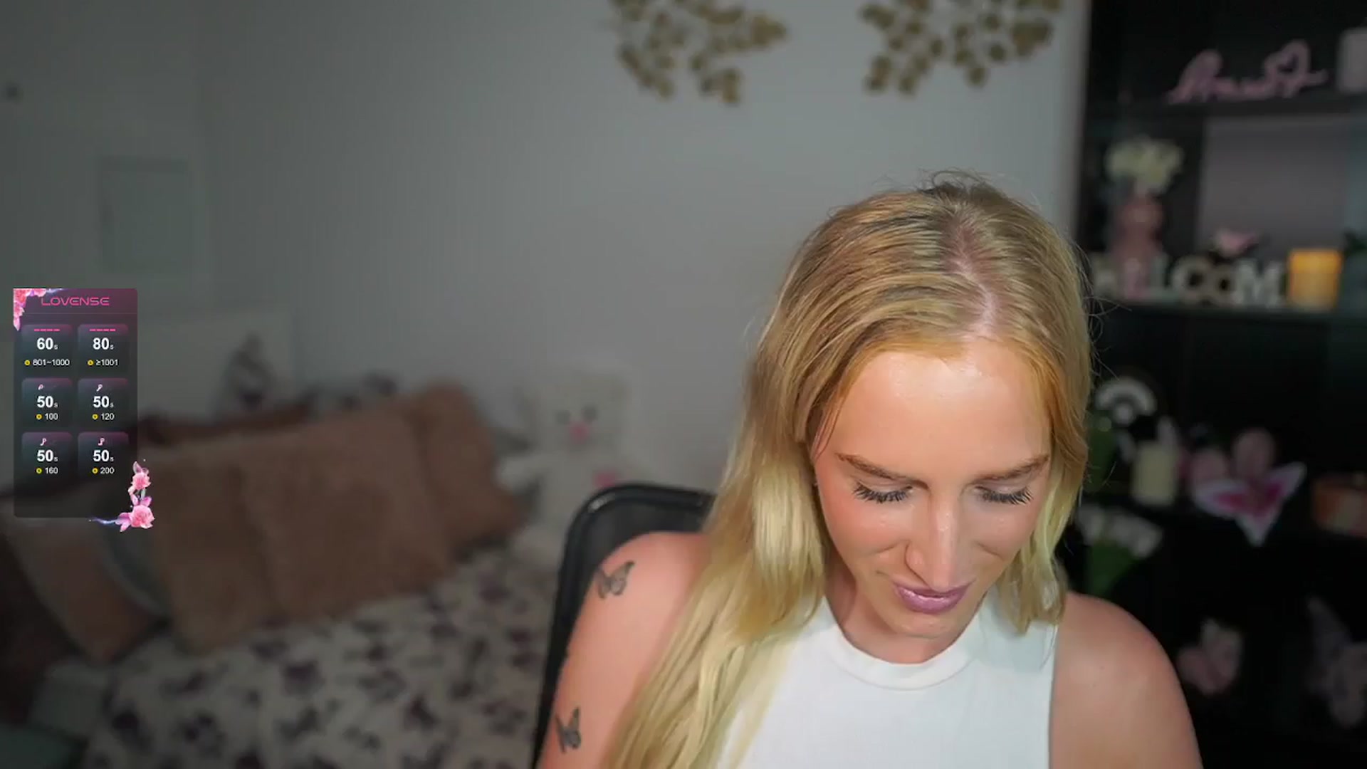 Gallery image thumbnail from NicoletteShea's myfreecams stream on, 09/16/2024, 15:19 image 19 of 20