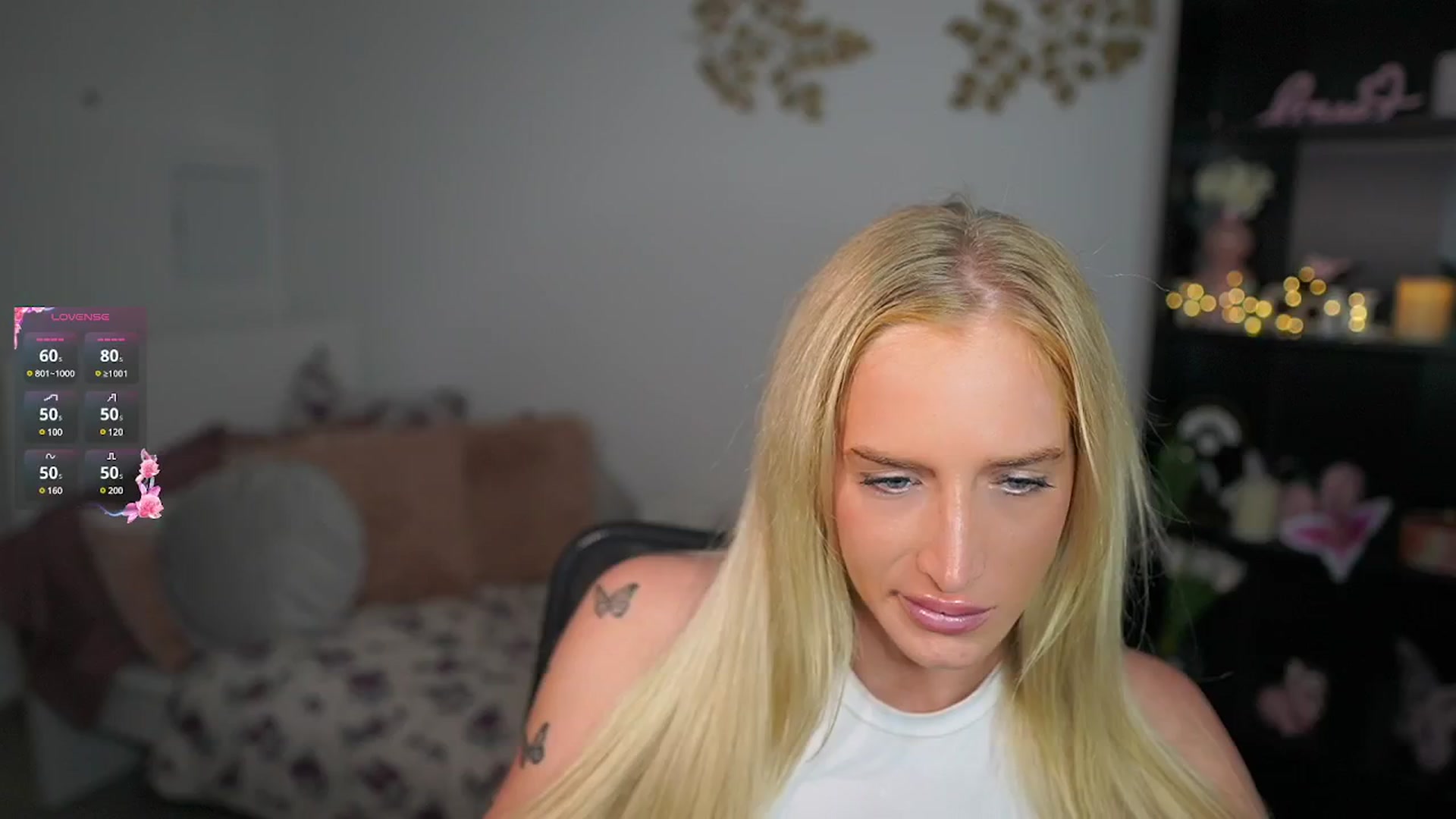 Gallery image thumbnail from NicoletteShea's myfreecams stream on, 09/23/2024, 14:36 image 4 of 20