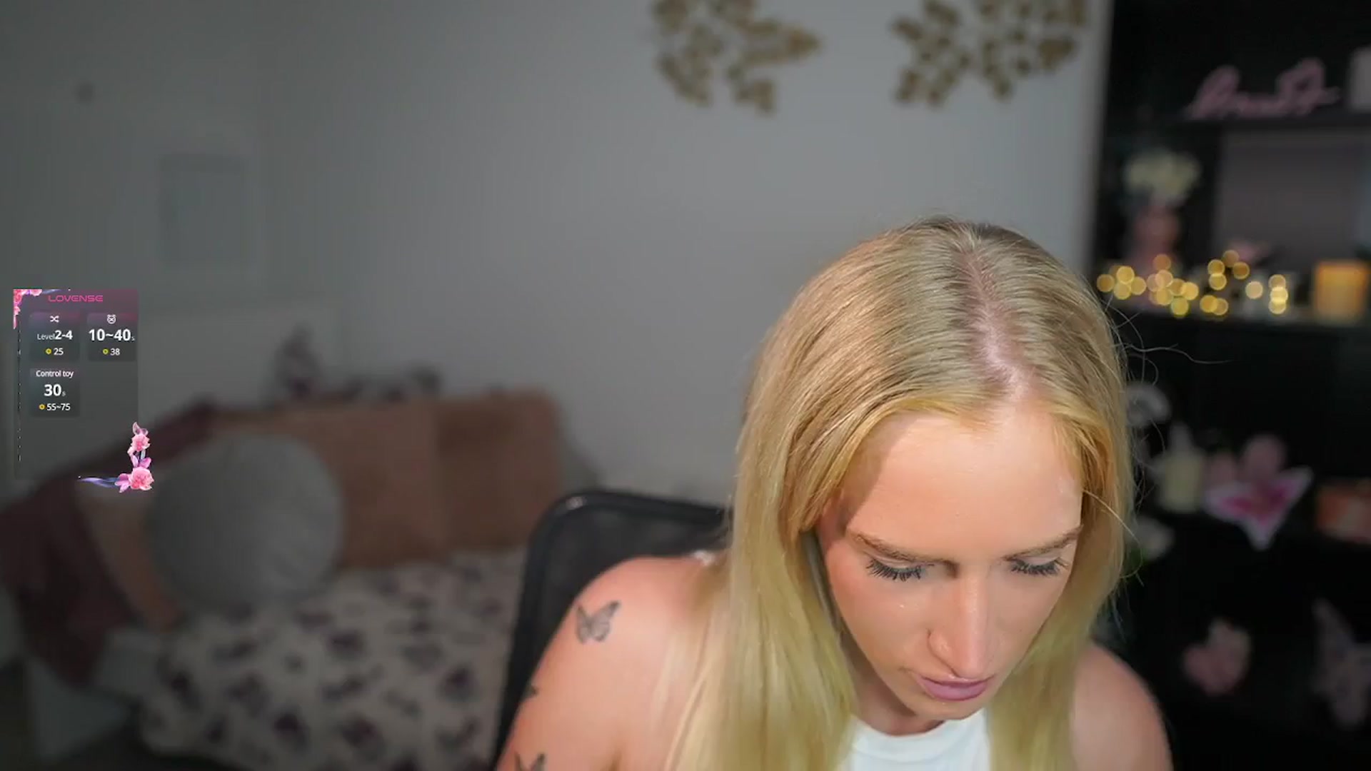 Gallery image thumbnail from NicoletteShea's myfreecams stream on, 09/23/2024, 14:36 image 7 of 20