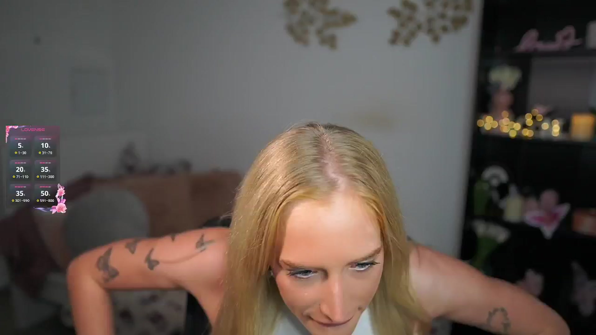 Gallery image thumbnail from NicoletteShea's myfreecams stream on, 09/23/2024, 14:36 image 9 of 20