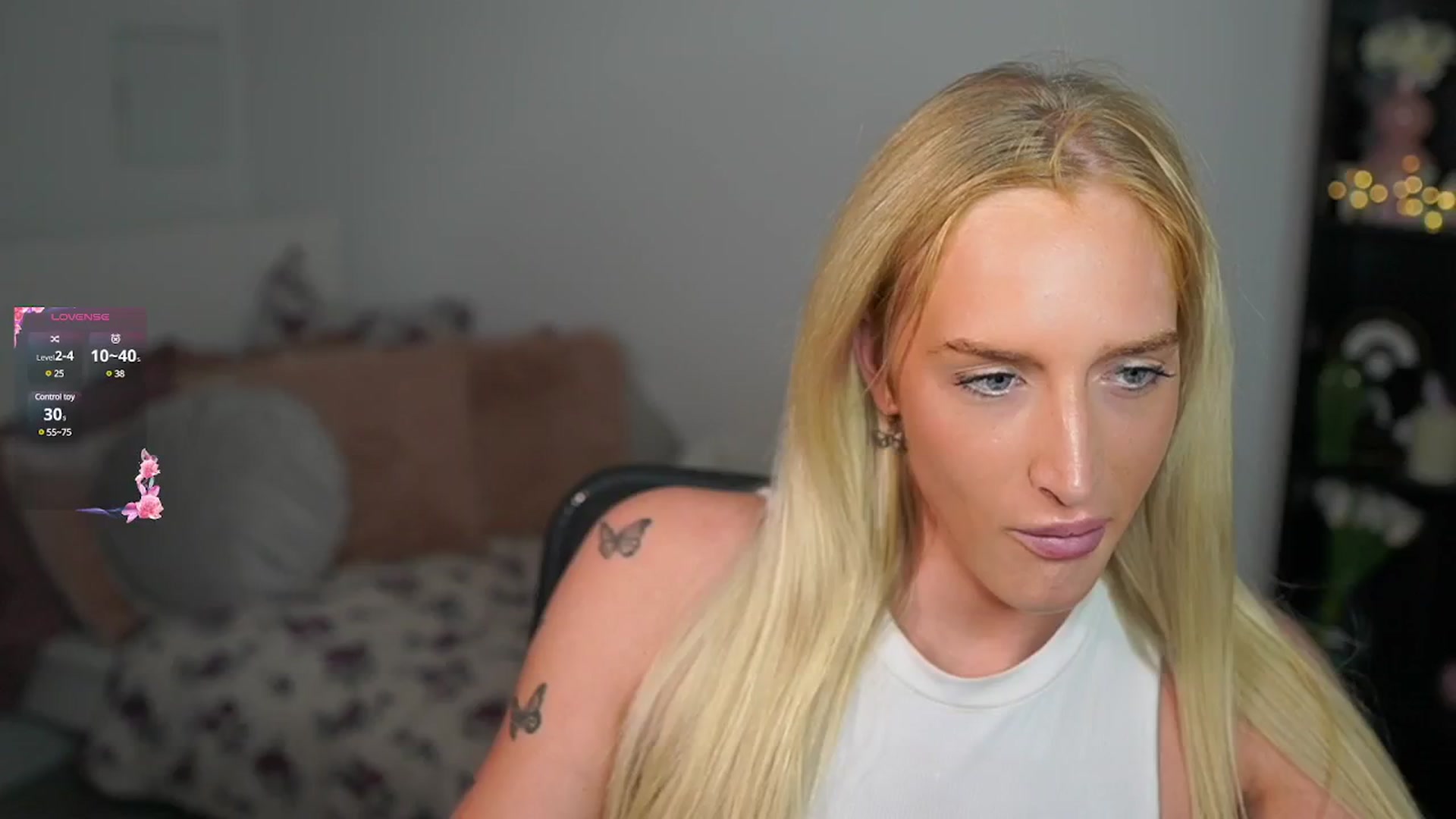 Gallery image thumbnail from NicoletteShea's myfreecams stream on, 09/23/2024, 16:32 image 12 of 20
