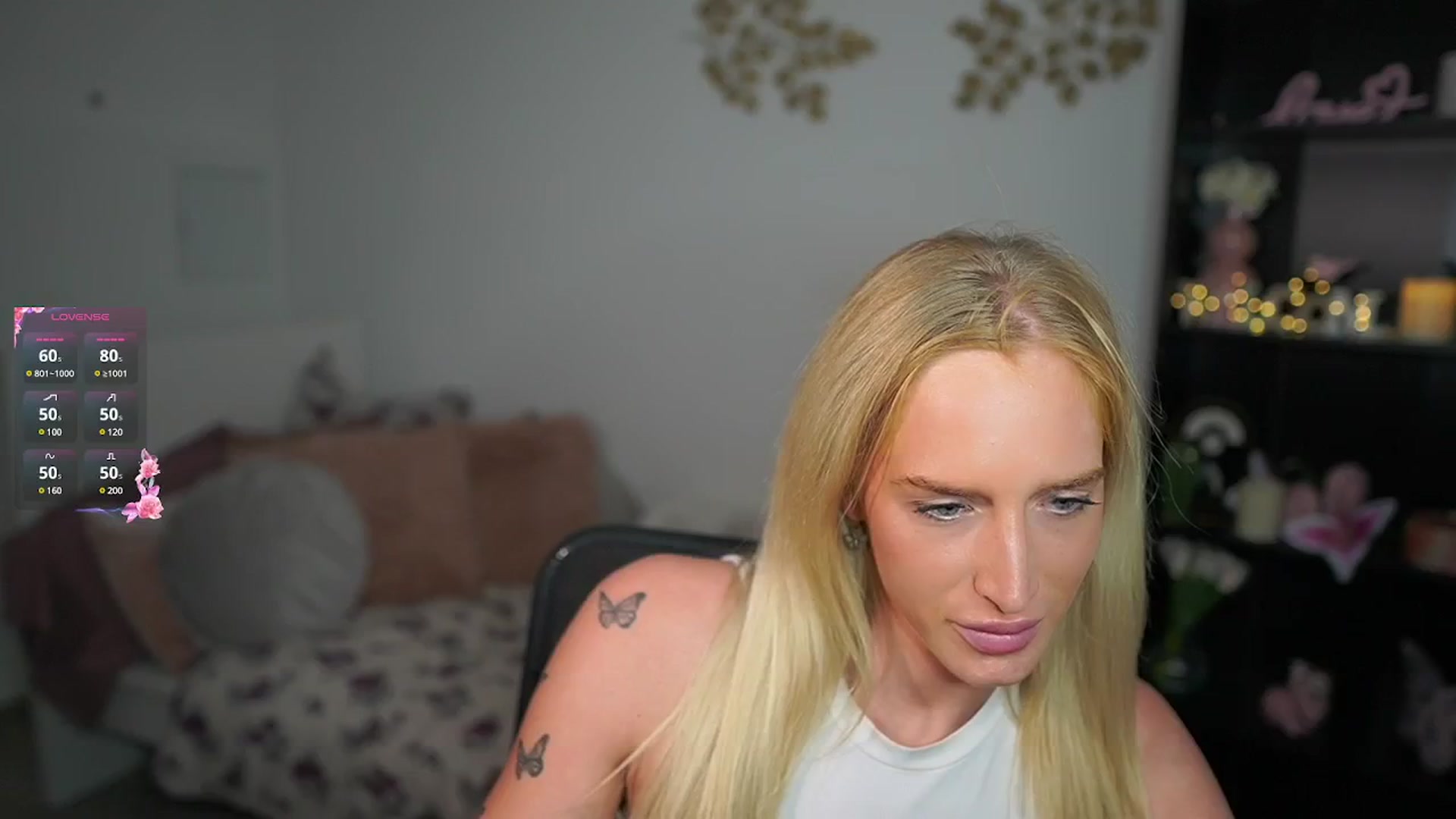 Gallery image thumbnail from NicoletteShea's myfreecams stream on, 09/23/2024, 16:32 image 14 of 20