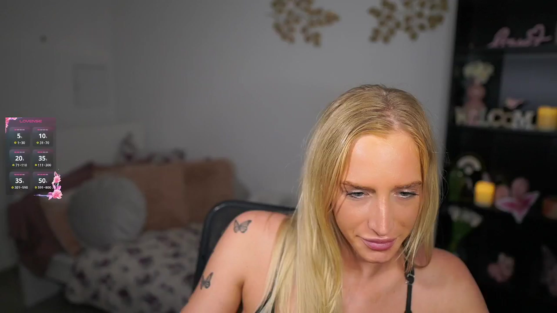 Gallery image thumbnail from NicoletteShea's myfreecams stream on, 09/24/2024, 15:11 image 12 of 20