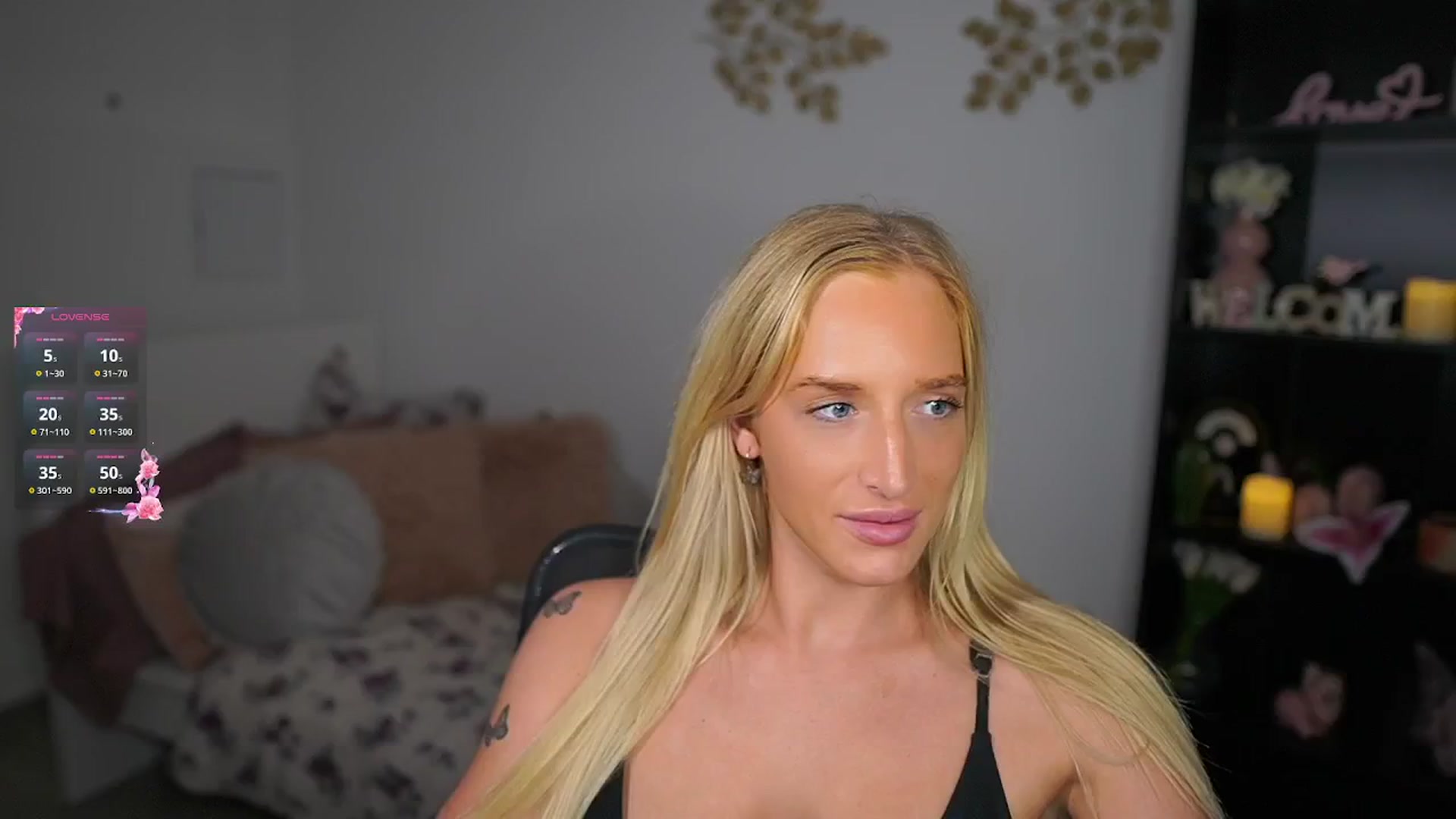 Gallery image thumbnail from NicoletteShea's myfreecams stream on, 09/24/2024, 15:11 image 16 of 20