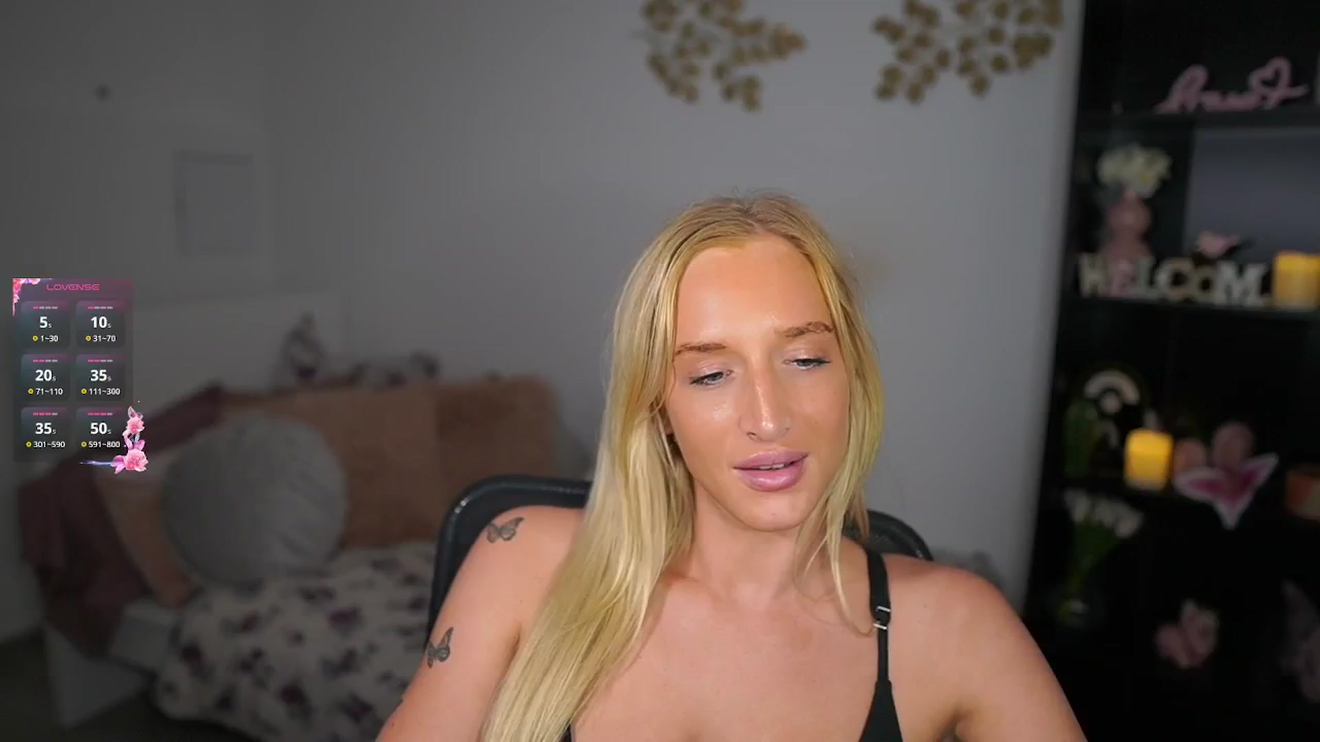 Gallery image thumbnail from NicoletteShea's myfreecams stream on, 09/24/2024, 15:11 image 14 of 20