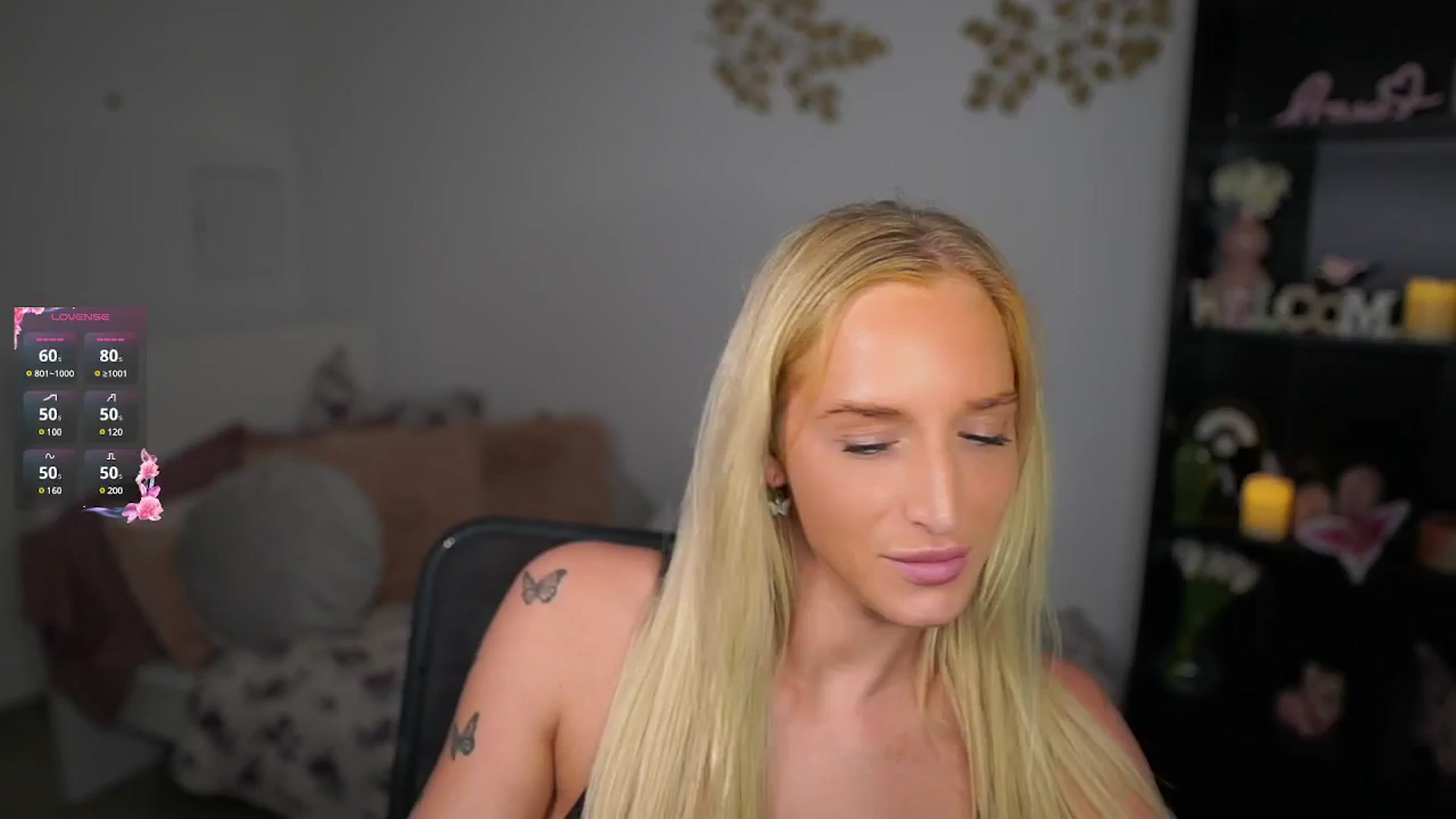 Gallery image thumbnail from NicoletteShea's myfreecams stream on, 09/24/2024, 16:33 image 5 of 20
