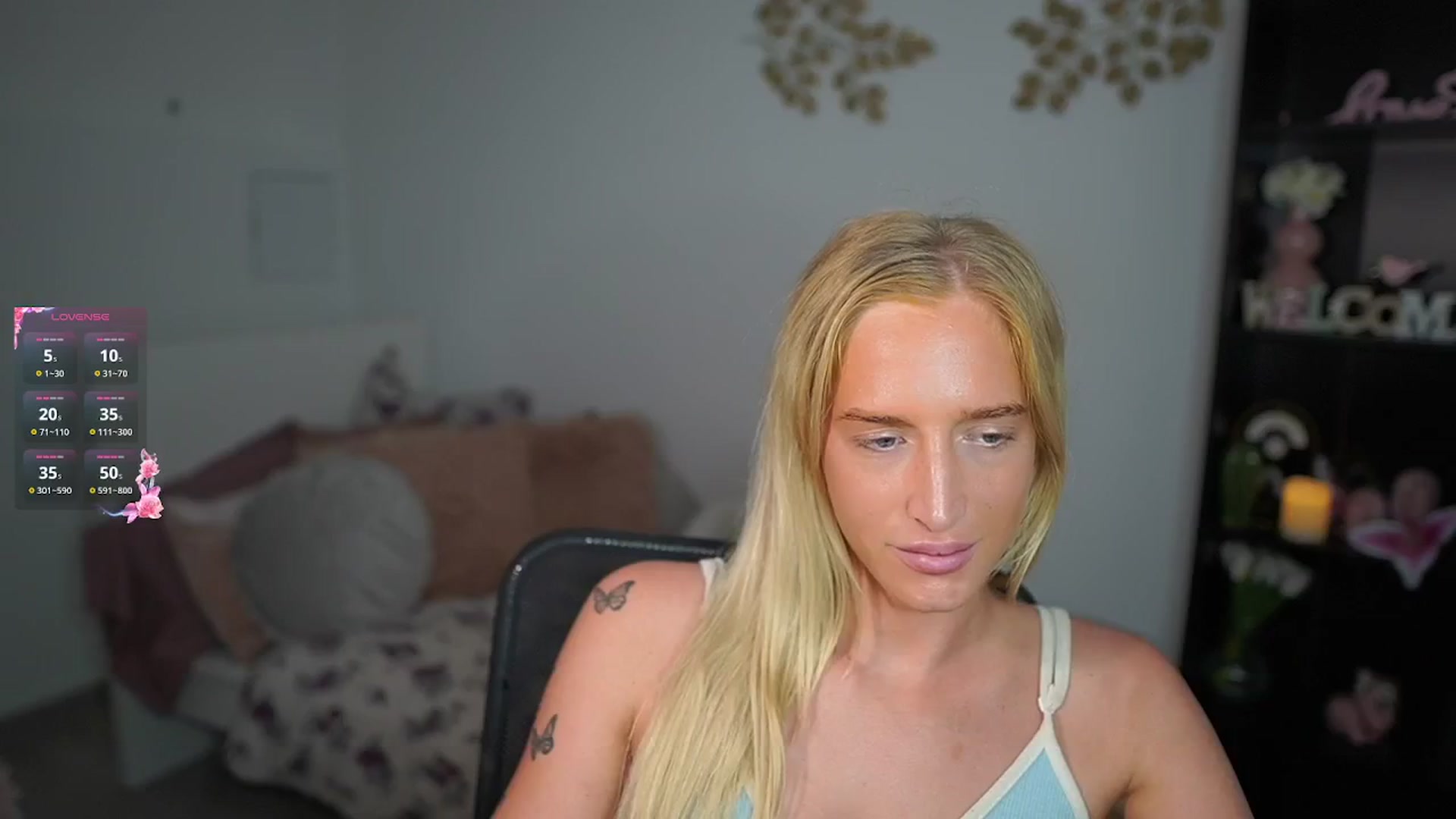 Gallery image thumbnail from NicoletteShea's myfreecams stream on, 09/26/2024, 12:55 image 5 of 20