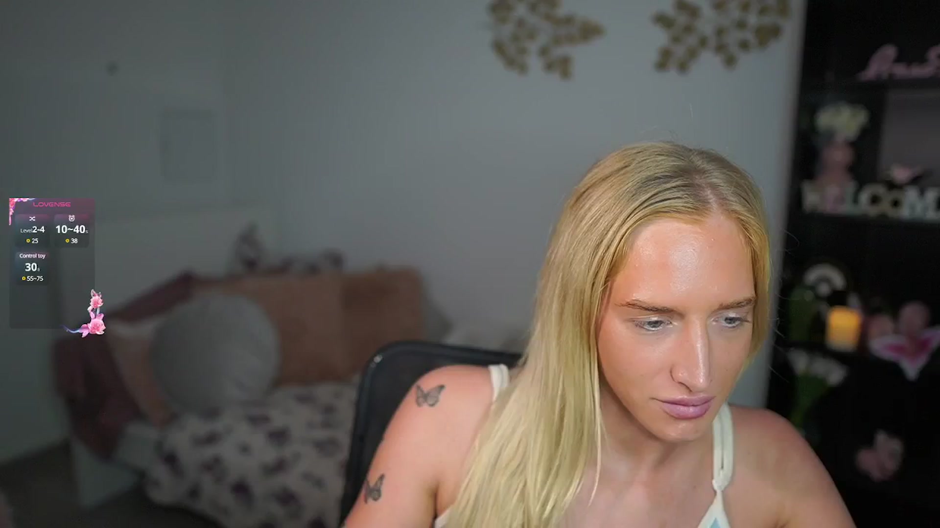 Gallery image thumbnail from NicoletteShea's myfreecams stream on, 09/26/2024, 12:55 image 7 of 20