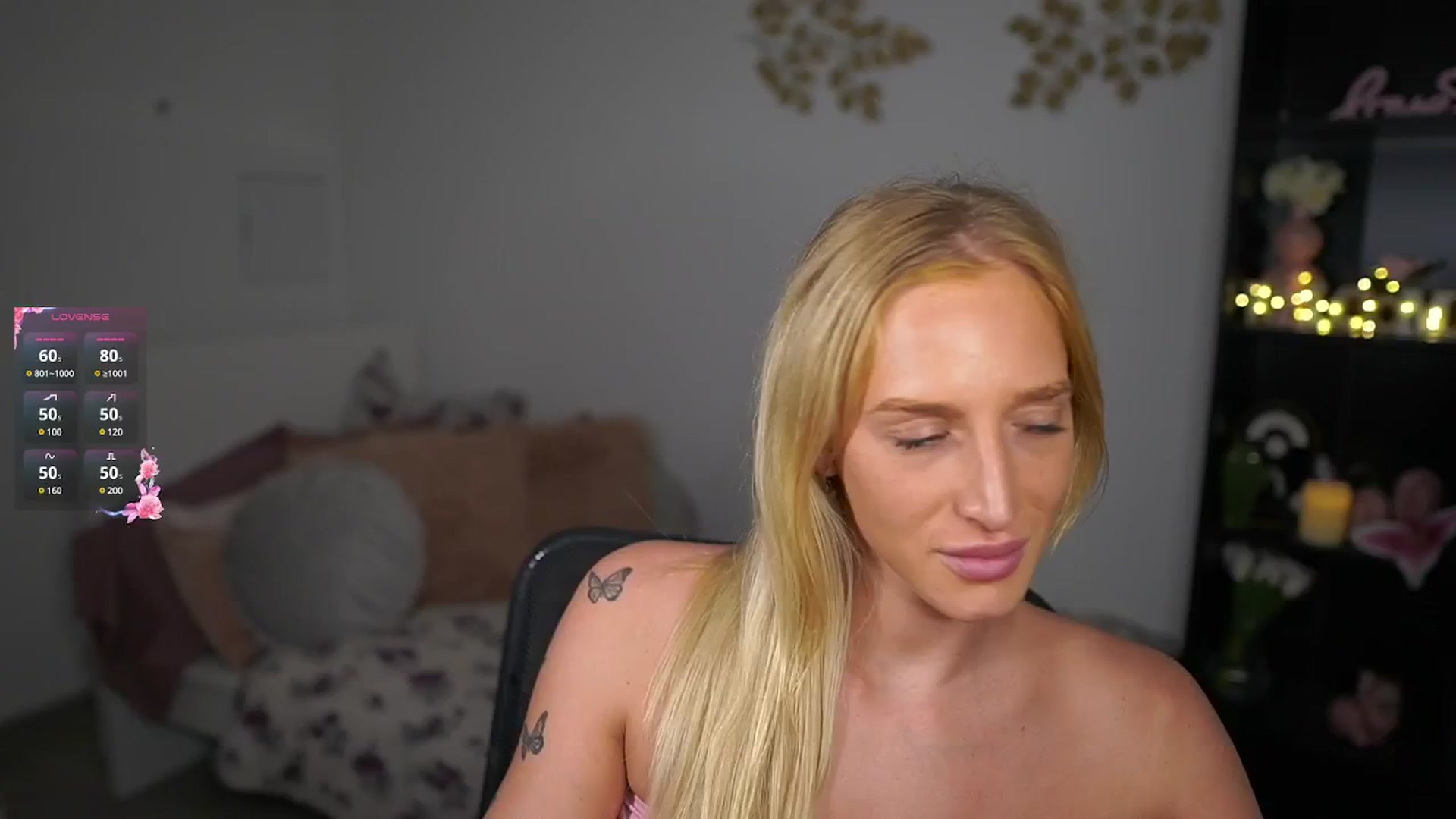 Gallery image thumbnail from NicoletteShea's myfreecams stream on, 10/02/2024, 11:39 image 13 of 20