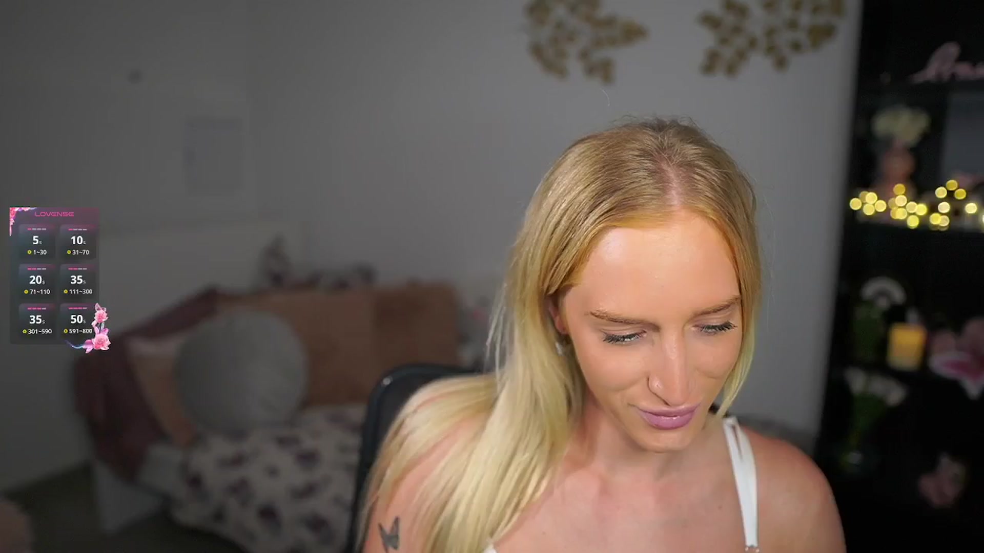 Gallery image thumbnail from NicoletteShea's myfreecams stream on, 10/07/2024, 15:37 image 6 of 20