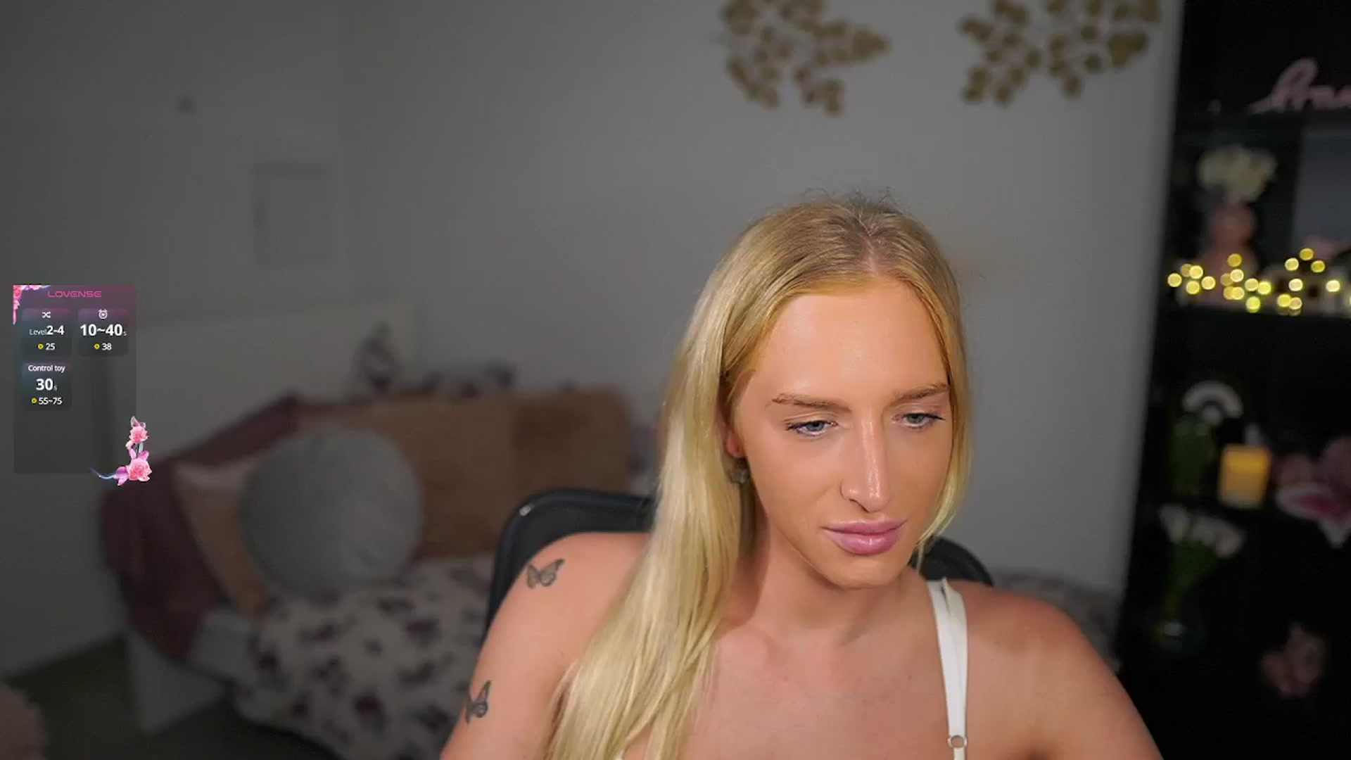 Gallery image thumbnail from NicoletteShea's myfreecams stream on, 10/07/2024, 15:37 image 15 of 20