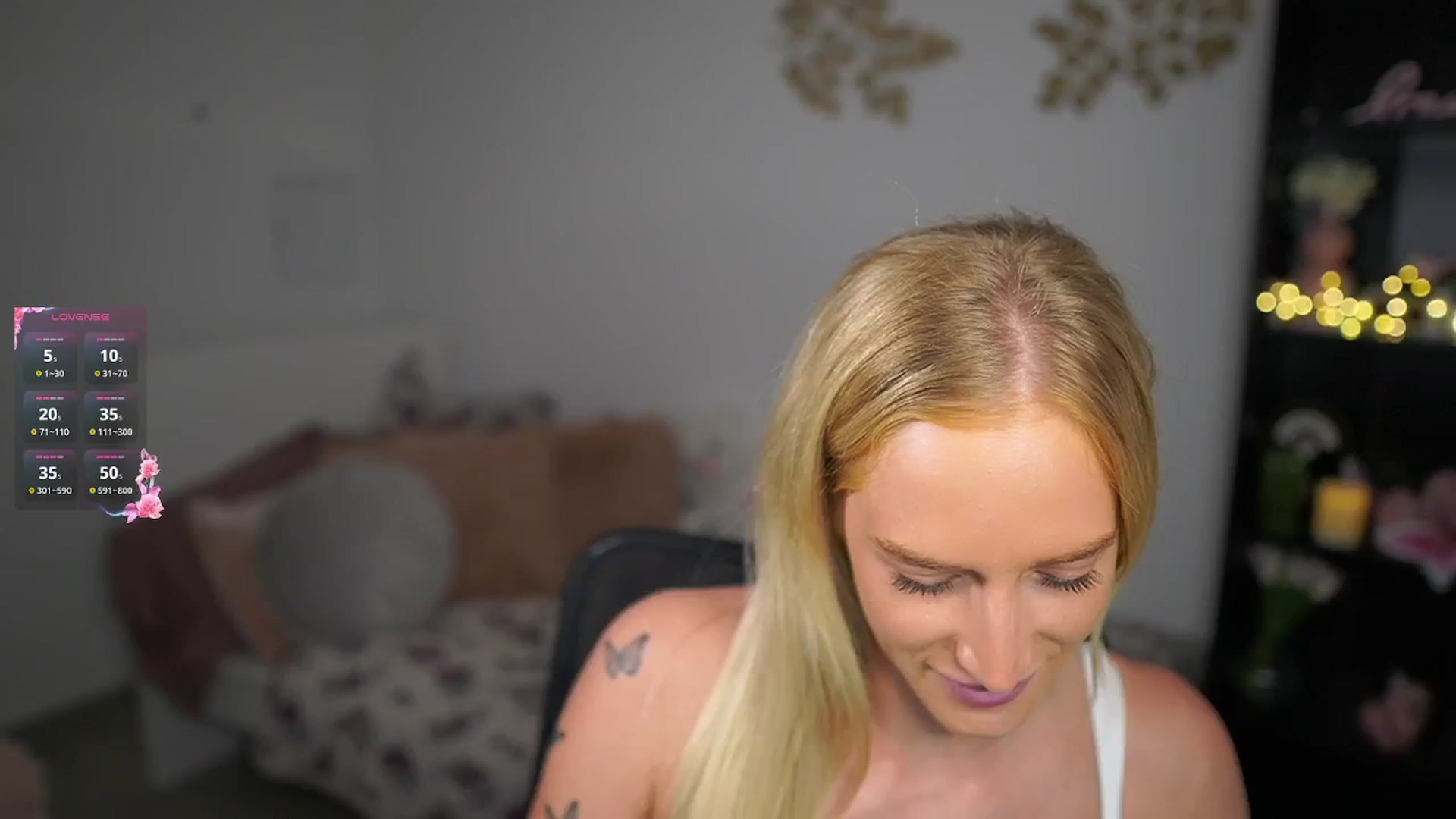 Gallery image thumbnail from NicoletteShea's myfreecams stream on, 10/07/2024, 15:37 image 10 of 20