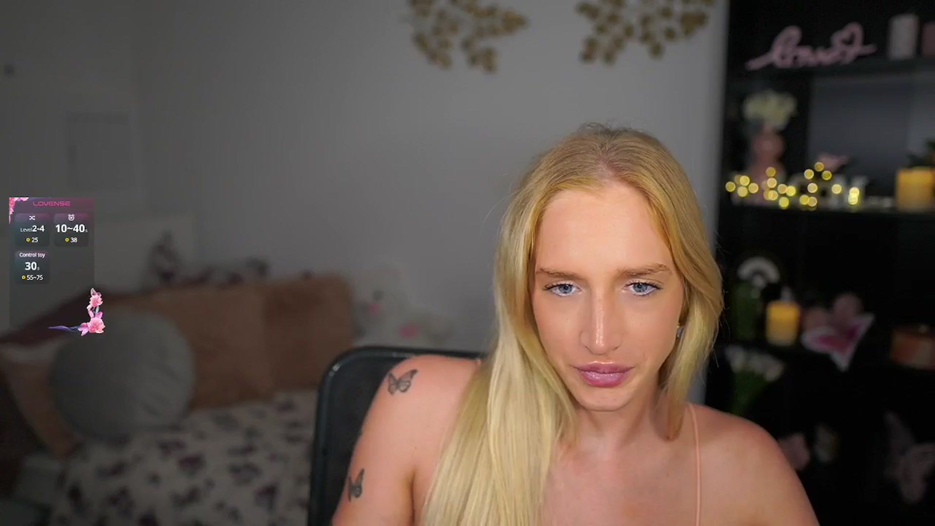 Gallery image thumbnail from NicoletteShea's myfreecams stream on, 10/16/2024, 14:07 image 17 of 20