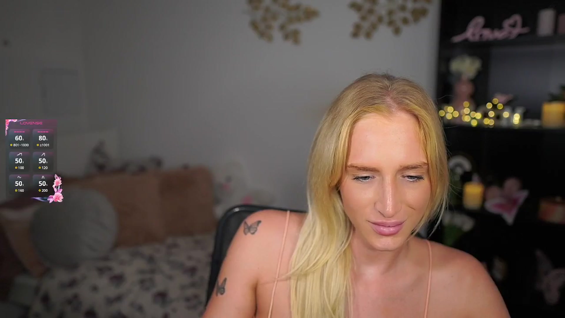 Gallery image thumbnail from NicoletteShea's myfreecams stream on, 10/16/2024, 16:01 image 15 of 20