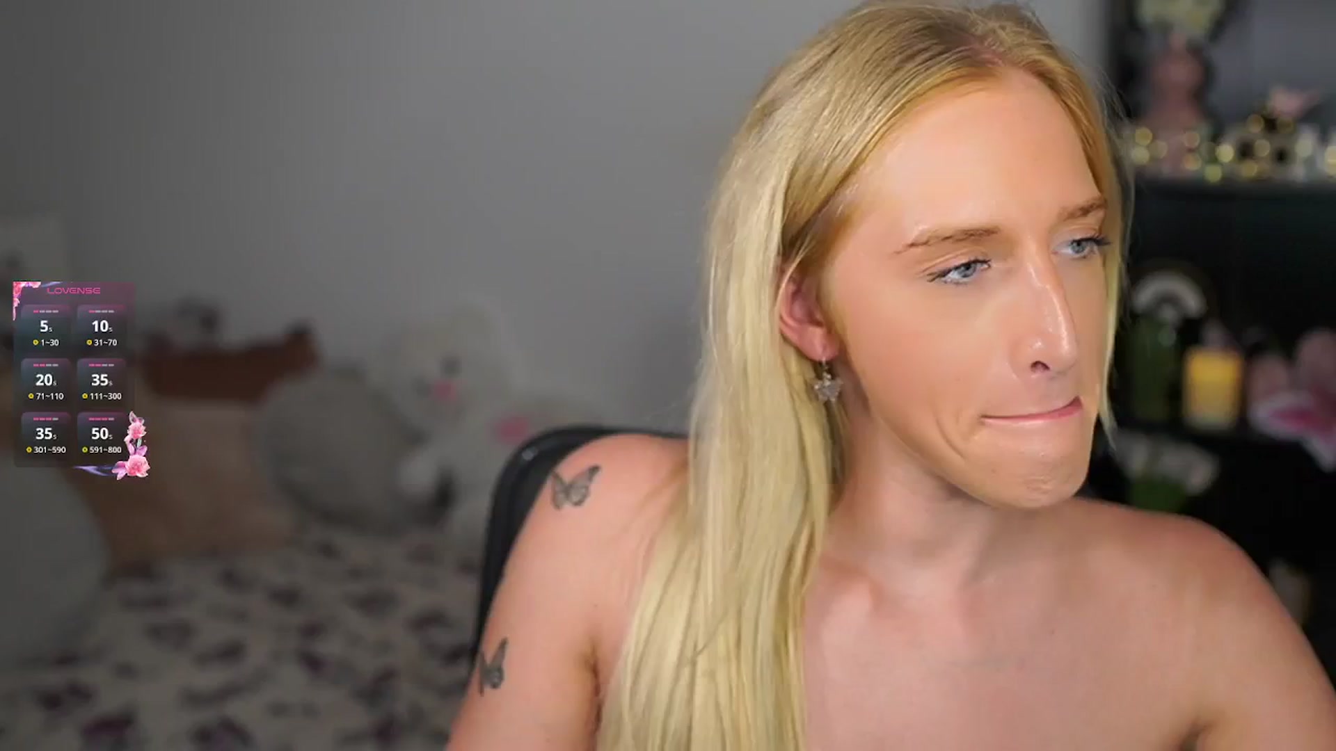 Gallery image thumbnail from NicoletteShea's myfreecams stream on, 10/21/2024, 15:04 image 9 of 20