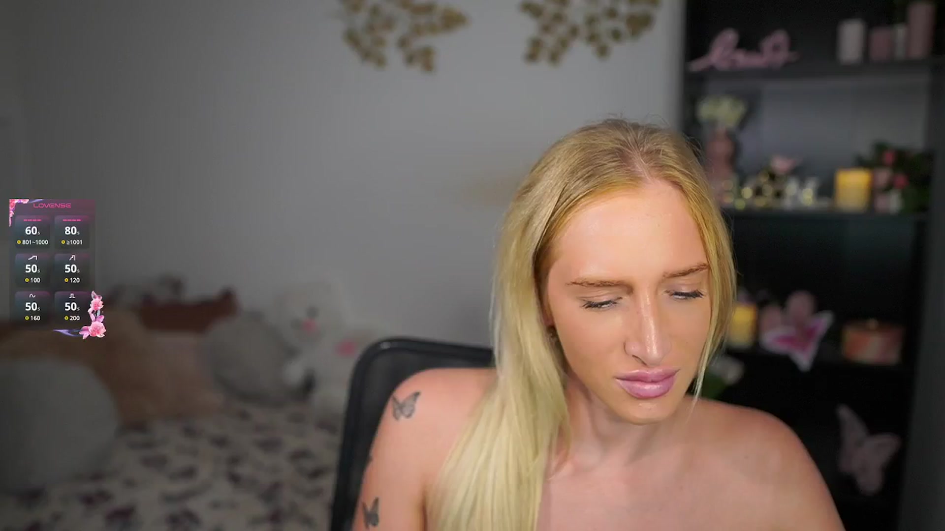 Gallery image thumbnail from NicoletteShea's myfreecams stream on, 10/21/2024, 15:04 image 13 of 20