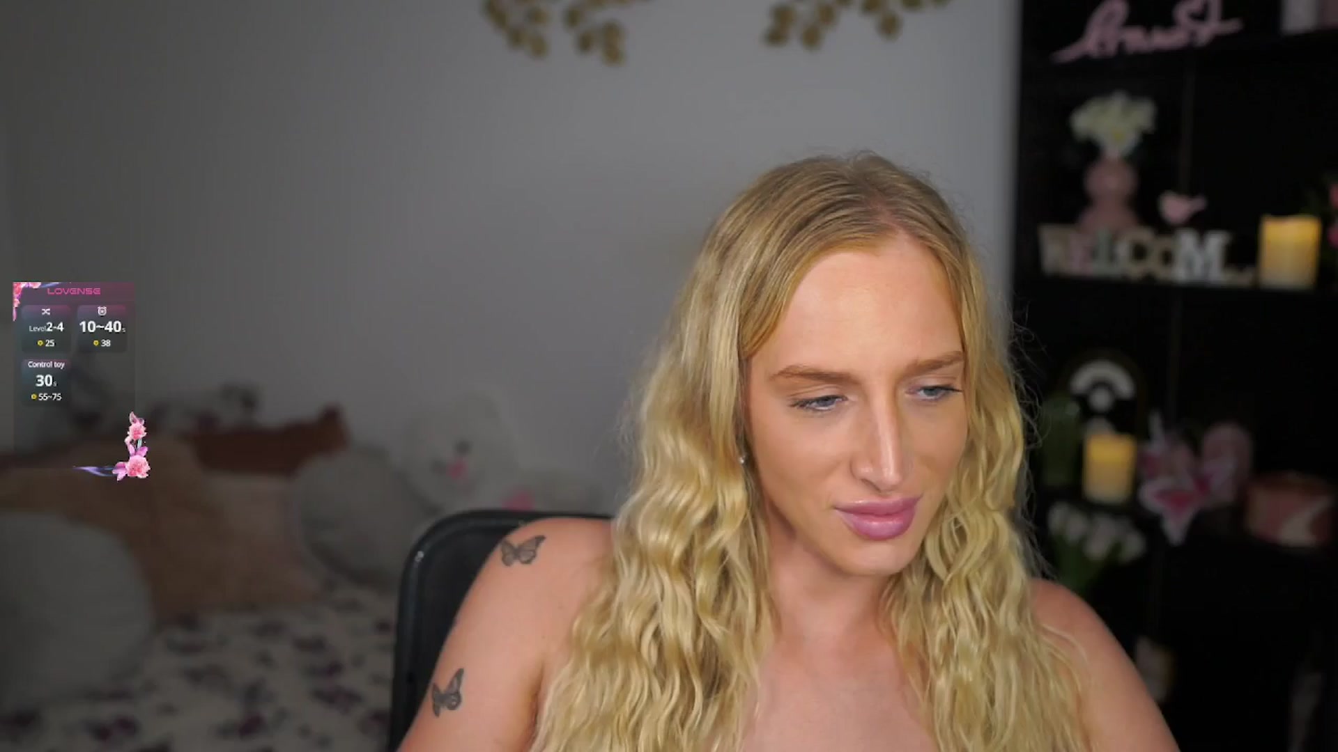 Gallery image thumbnail from NicoletteShea's myfreecams stream on, 10/29/2024, 17:26 image 8 of 20